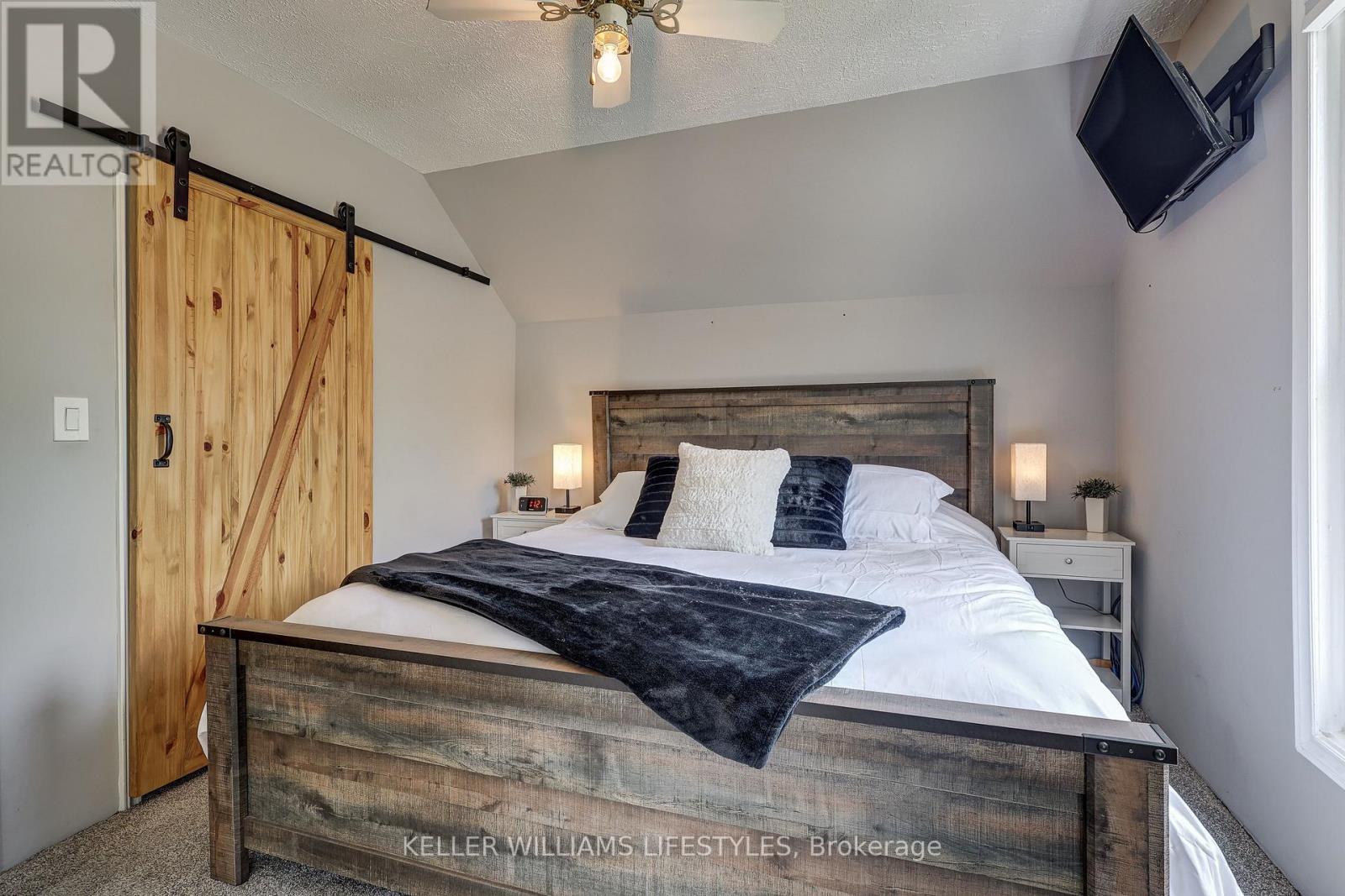 22738 Thames Road, Southwest Middlesex (Appin), Ontario  N0L 1A0 - Photo 31 - X12453649