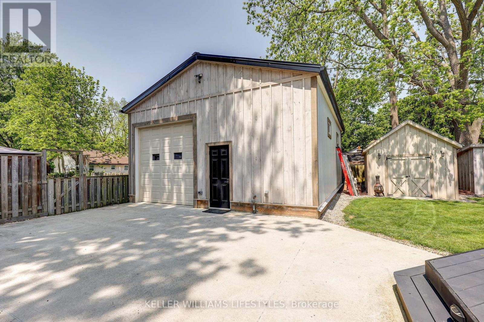 22738 Thames Road, Southwest Middlesex (Appin), Ontario  N0L 1A0 - Photo 41 - X12453649