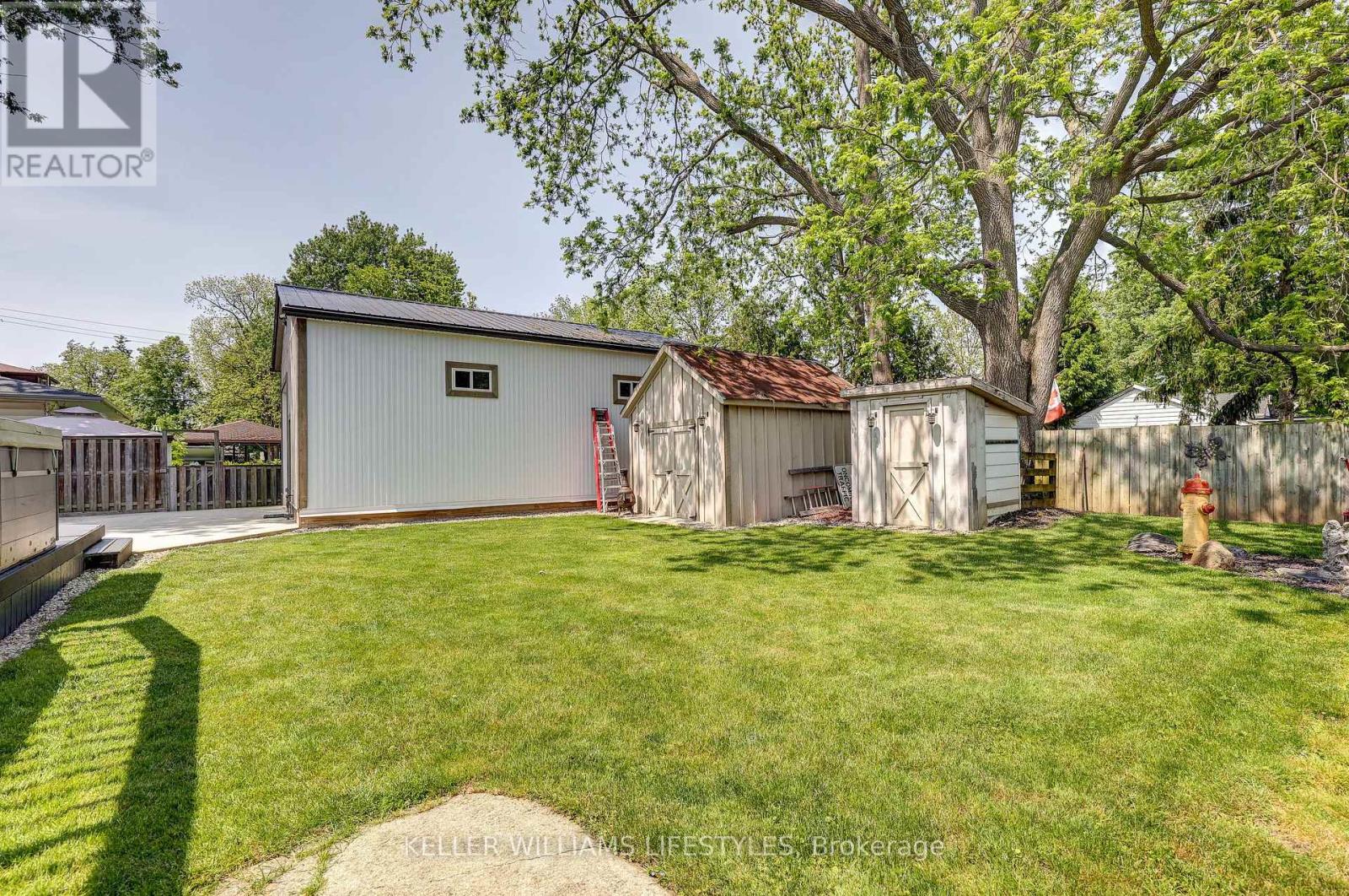22738 Thames Road, Southwest Middlesex (Appin), Ontario  N0L 1A0 - Photo 42 - X12453649
