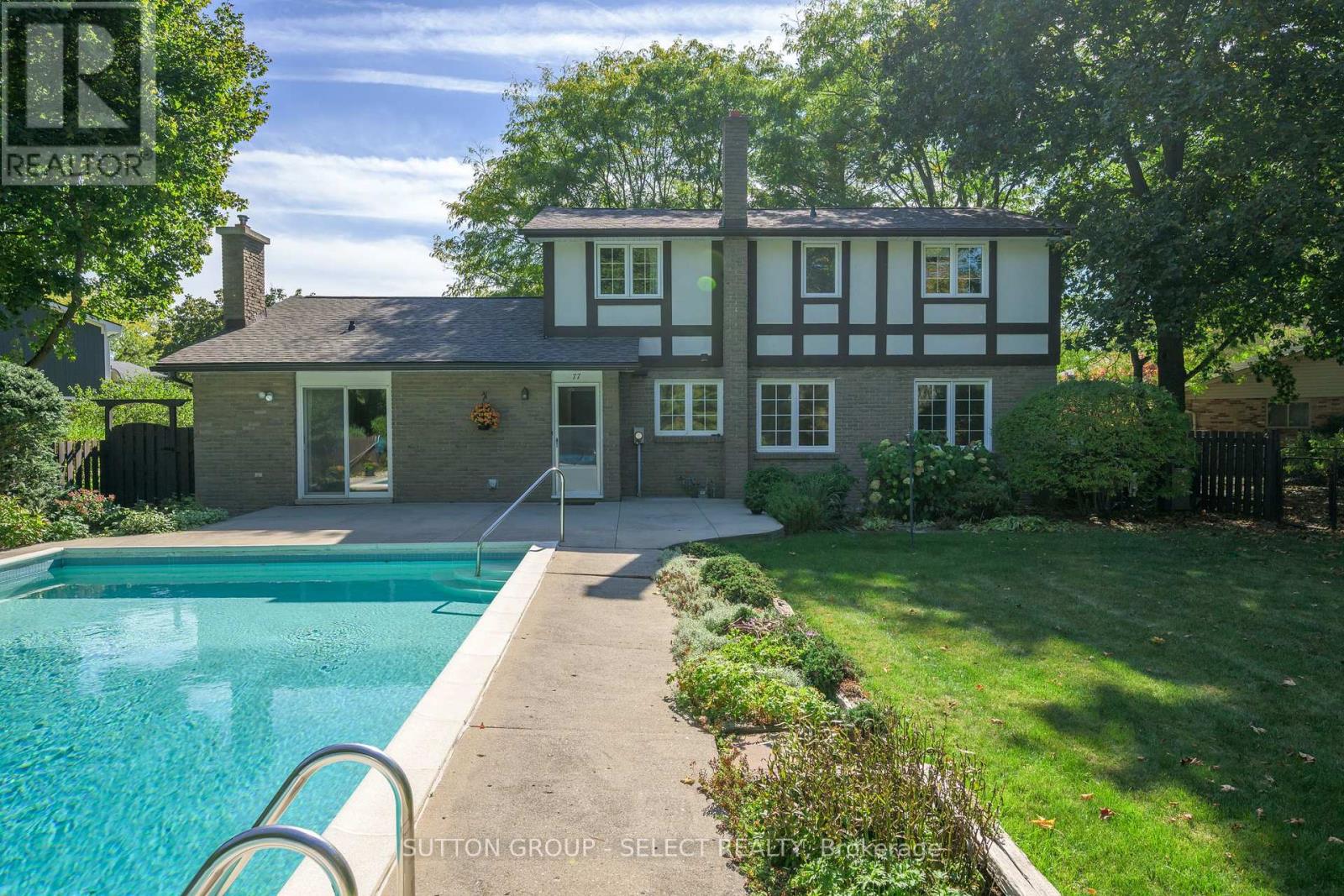 77 Hampton Court, London North, Ontario  N6H 2P3 - Photo 11 - X12453685