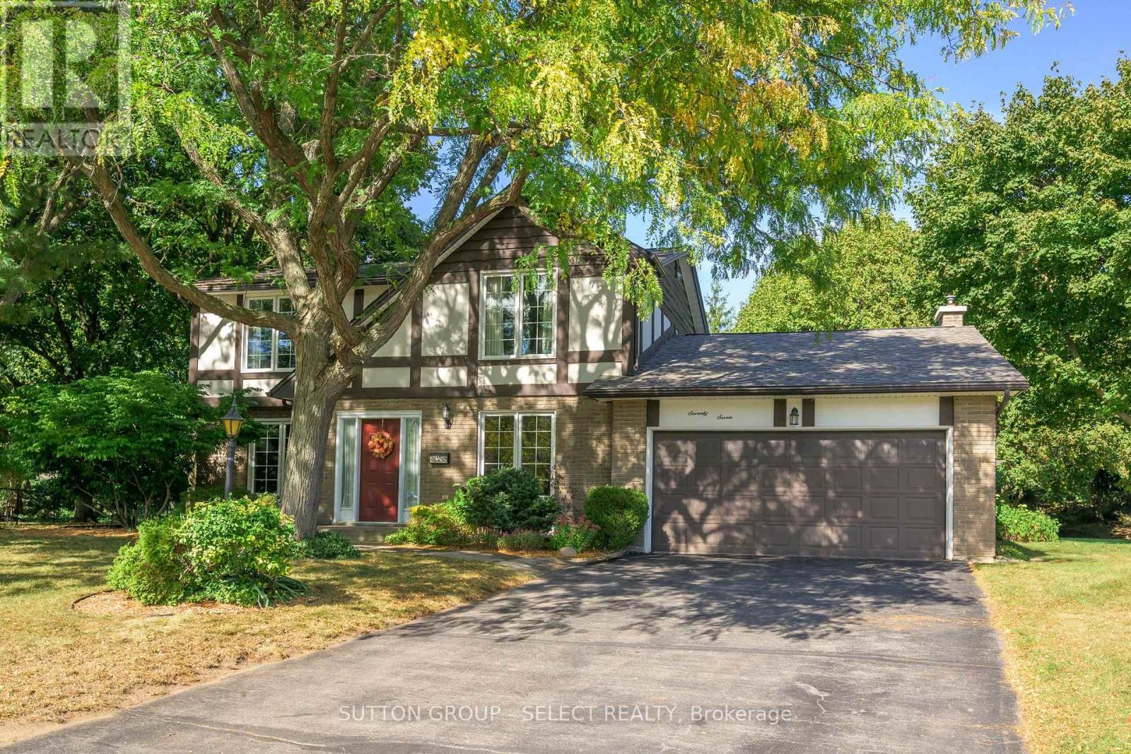 77 Hampton Court, London North, Ontario  N6H 2P3 - Photo 2 - X12453685