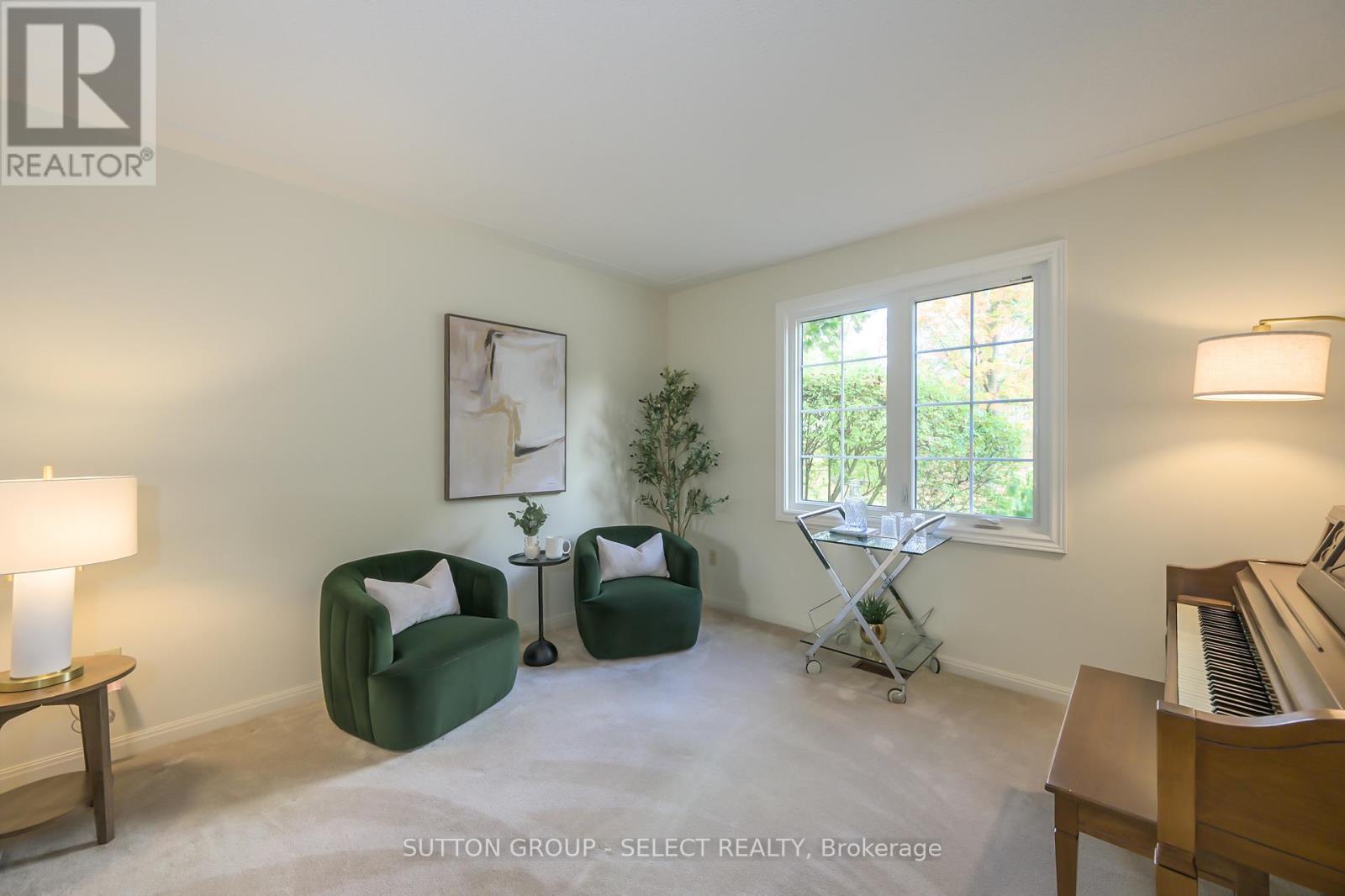 77 Hampton Court, London North, Ontario  N6H 2P3 - Photo 23 - X12453685