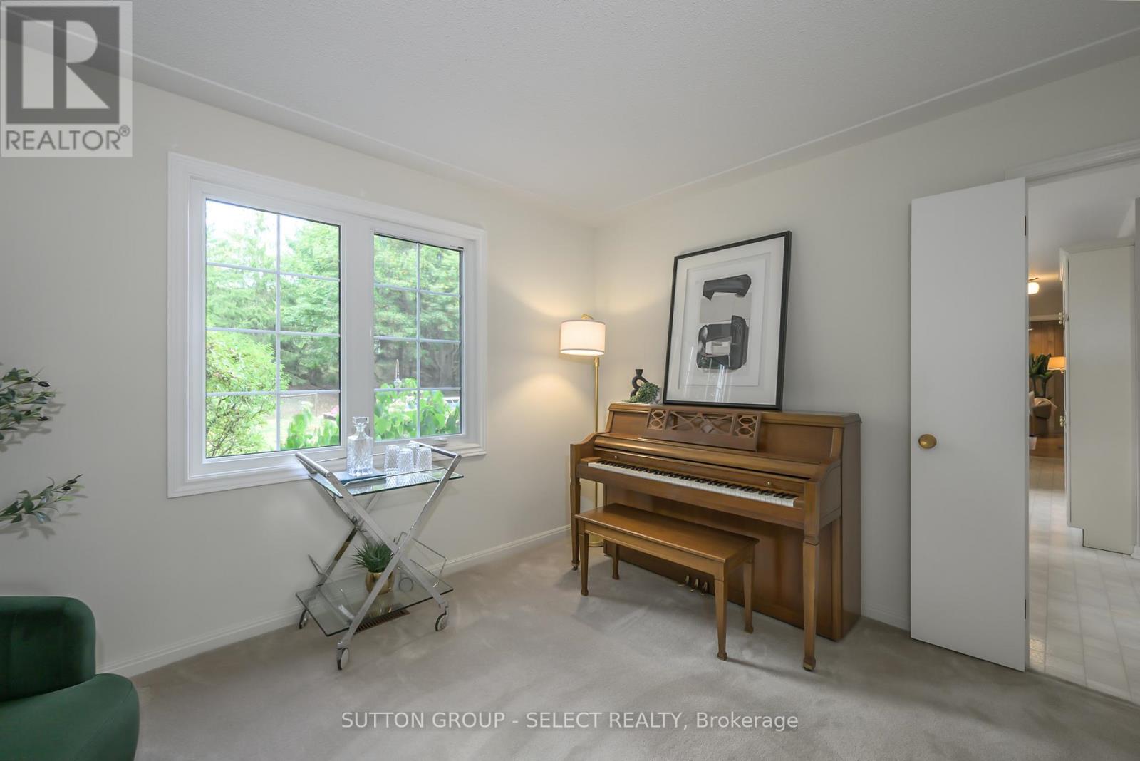 77 Hampton Court, London North, Ontario  N6H 2P3 - Photo 26 - X12453685