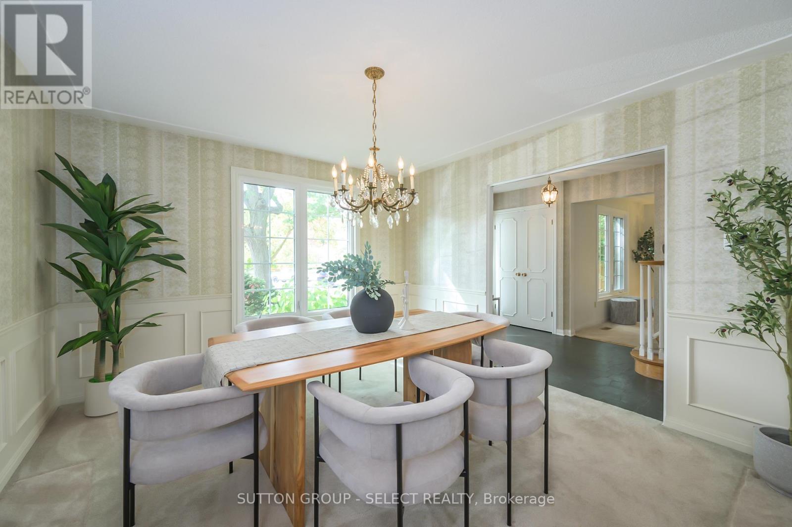 77 Hampton Court, London North, Ontario  N6H 2P3 - Photo 28 - X12453685