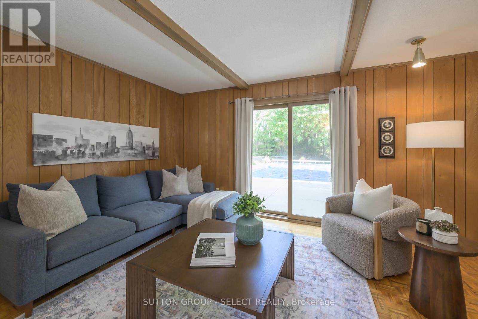 77 Hampton Court, London North, Ontario  N6H 2P3 - Photo 35 - X12453685
