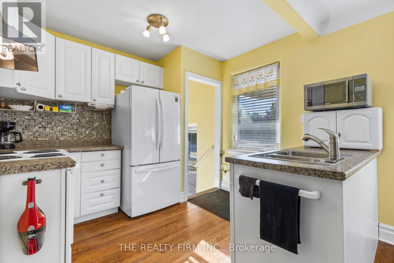 17 Maud Street, London South, Ontario  N5Z 2Y2 - Photo 10 - X12453692
