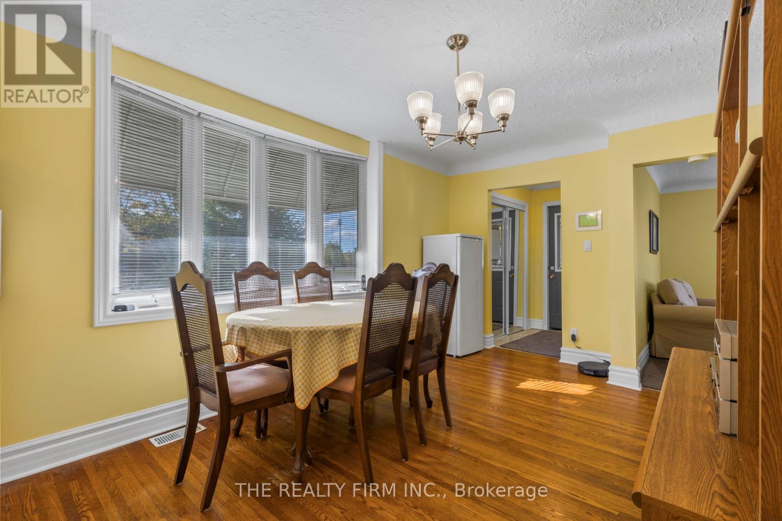 17 Maud Street, London South, Ontario  N5Z 2Y2 - Photo 8 - X12453692