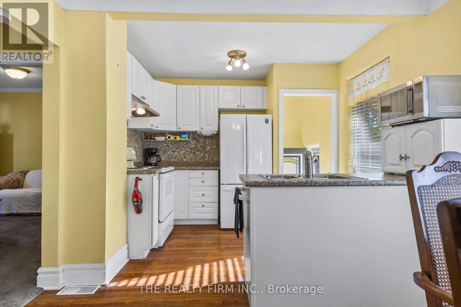 17 Maud Street, London South, Ontario  N5Z 2Y2 - Photo 9 - X12453692