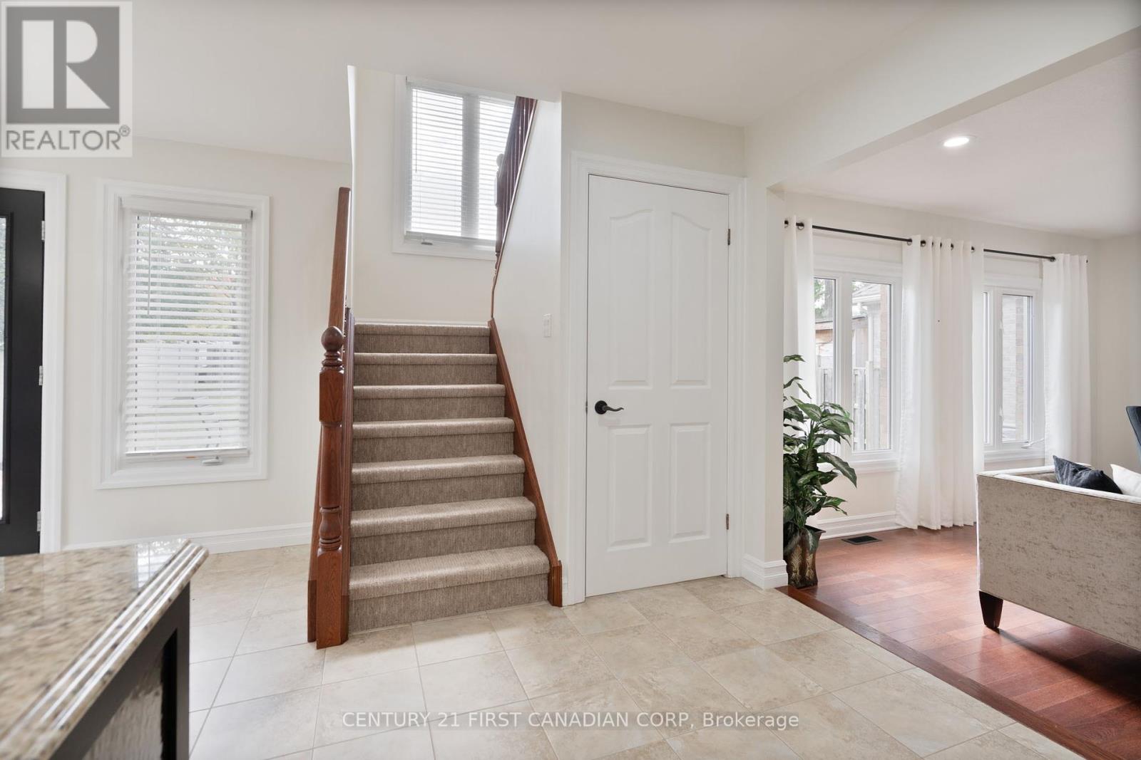 1625 Shore Road, London South, Ontario  N6K 4Z5 - Photo 18 - X12453700