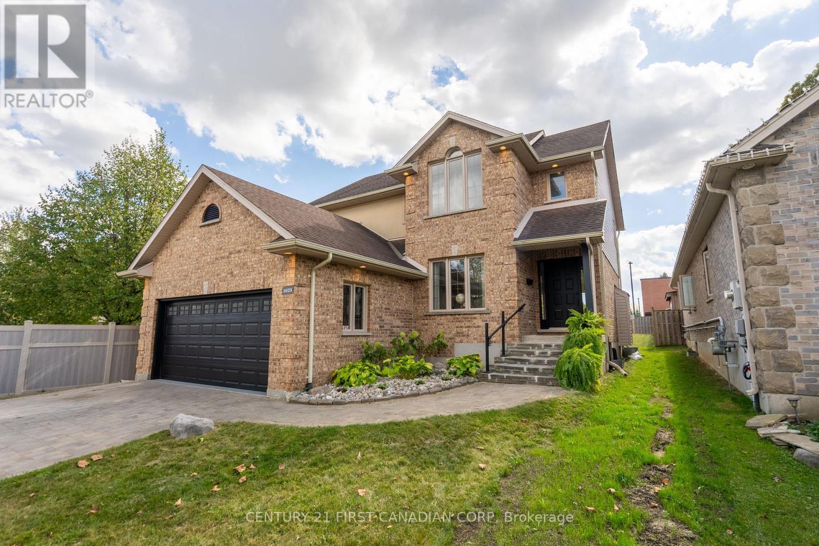 1625 Shore Road, London South, Ontario  N6K 4Z5 - Photo 3 - X12453700
