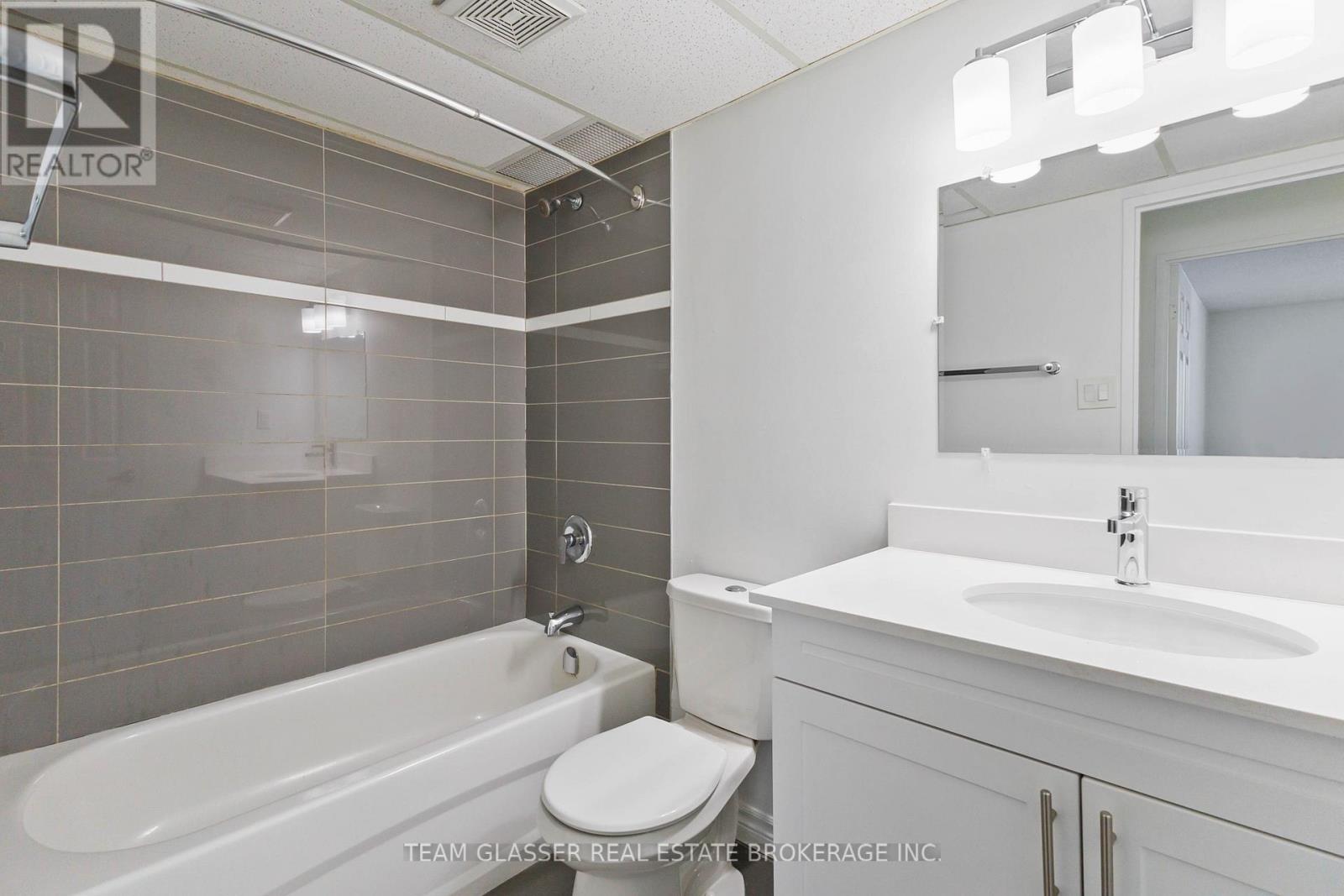 1806 - 340 Colborne Street, London, Ontario  N6B 3N1 - Photo 31 - X12453704