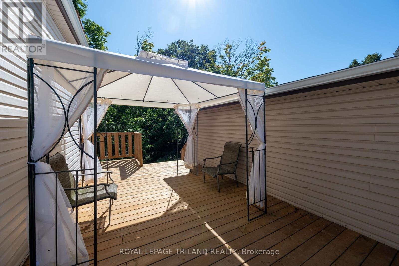 403 Tower Heights Drive, Central Elgin, Ontario  N5L 1G2 - Photo 4 - X12453729
