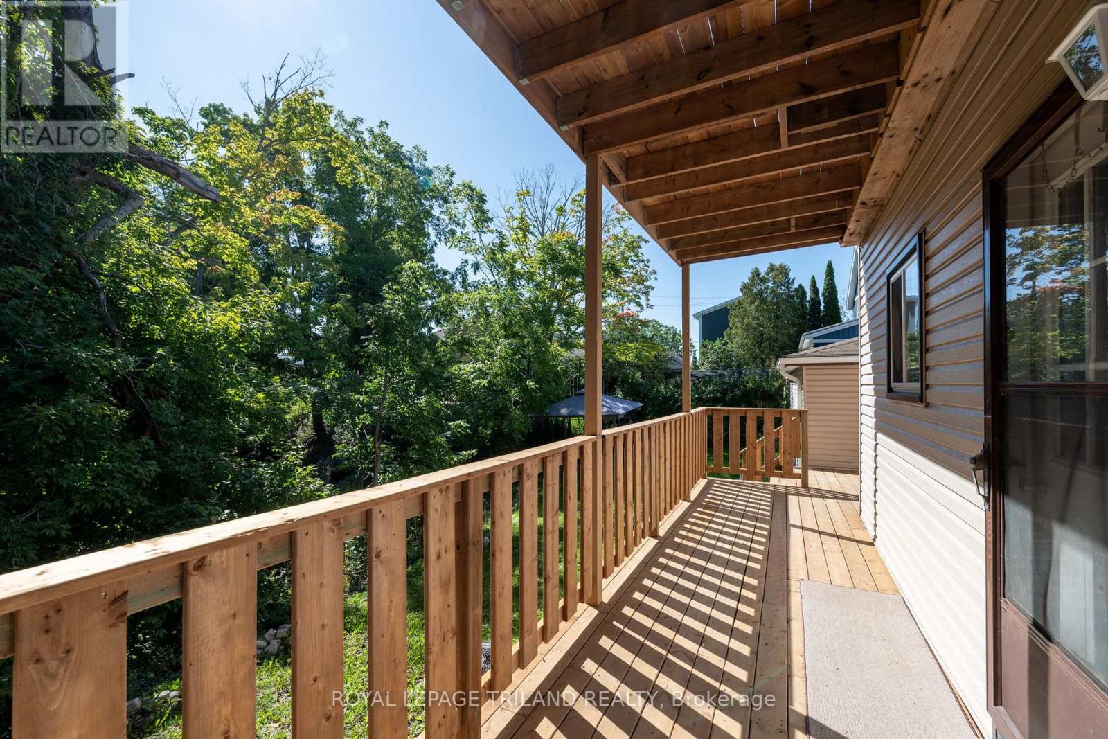403 Tower Heights Drive, Central Elgin, Ontario  N5L 1G2 - Photo 5 - X12453729