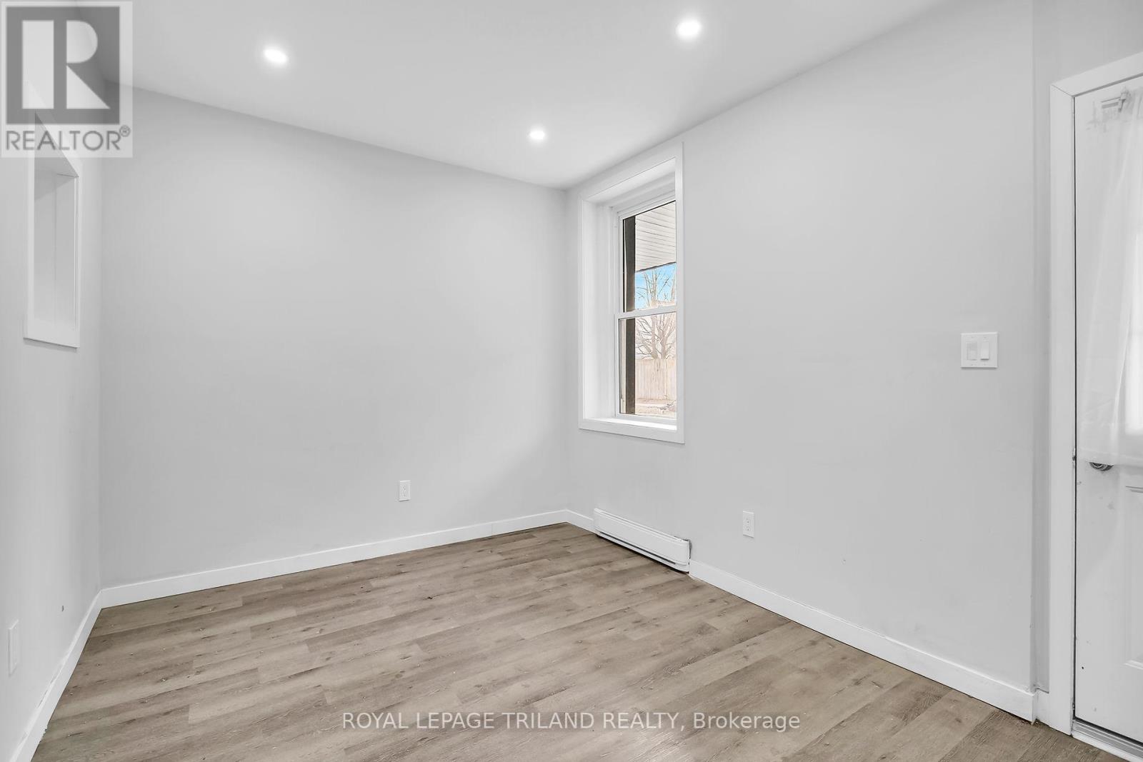 11 SCOTT STREET, St. Thomas, Ontario