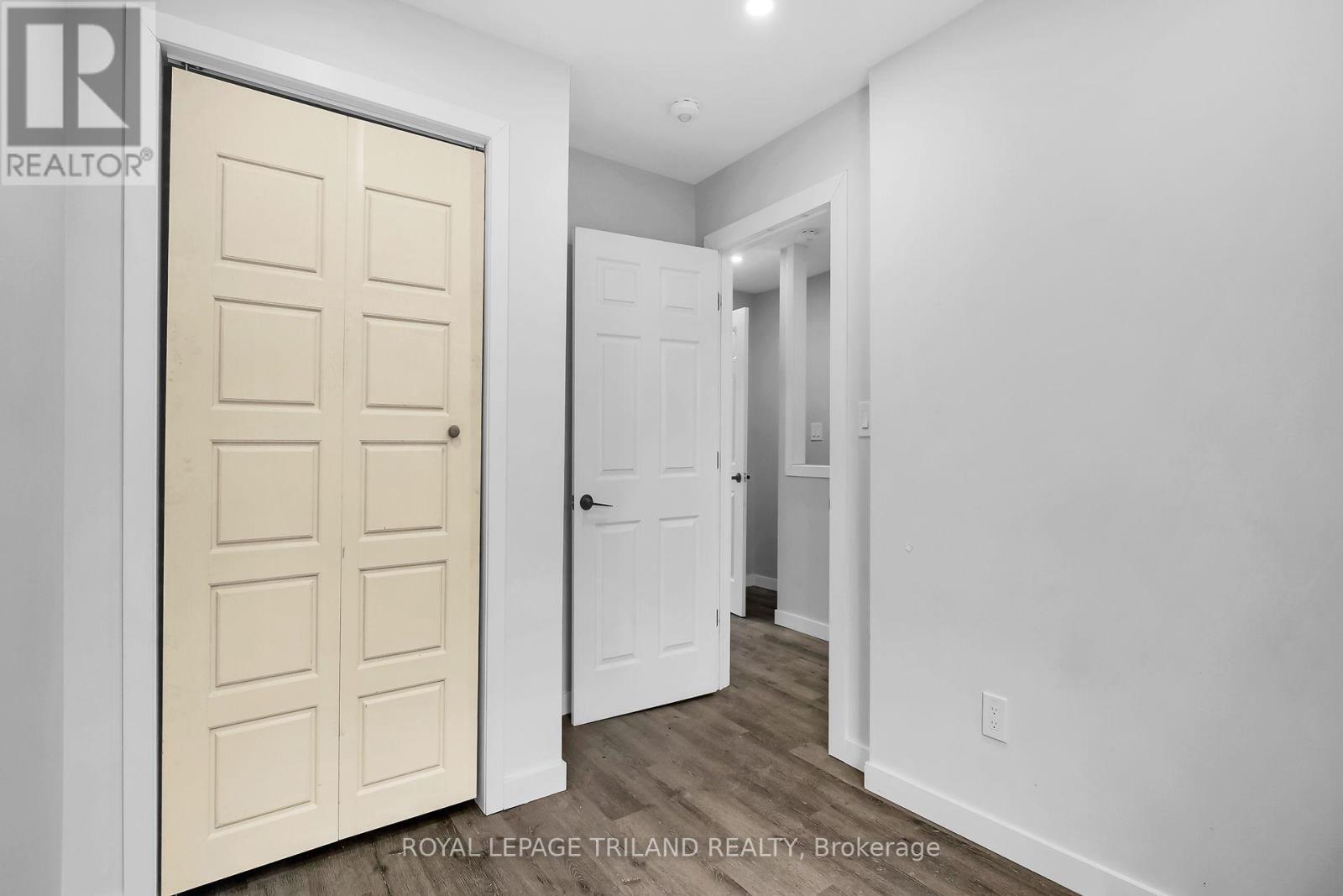 11 Scott Street, St. Thomas, Ontario  N5P 1K1 - Photo 14 - X12453823