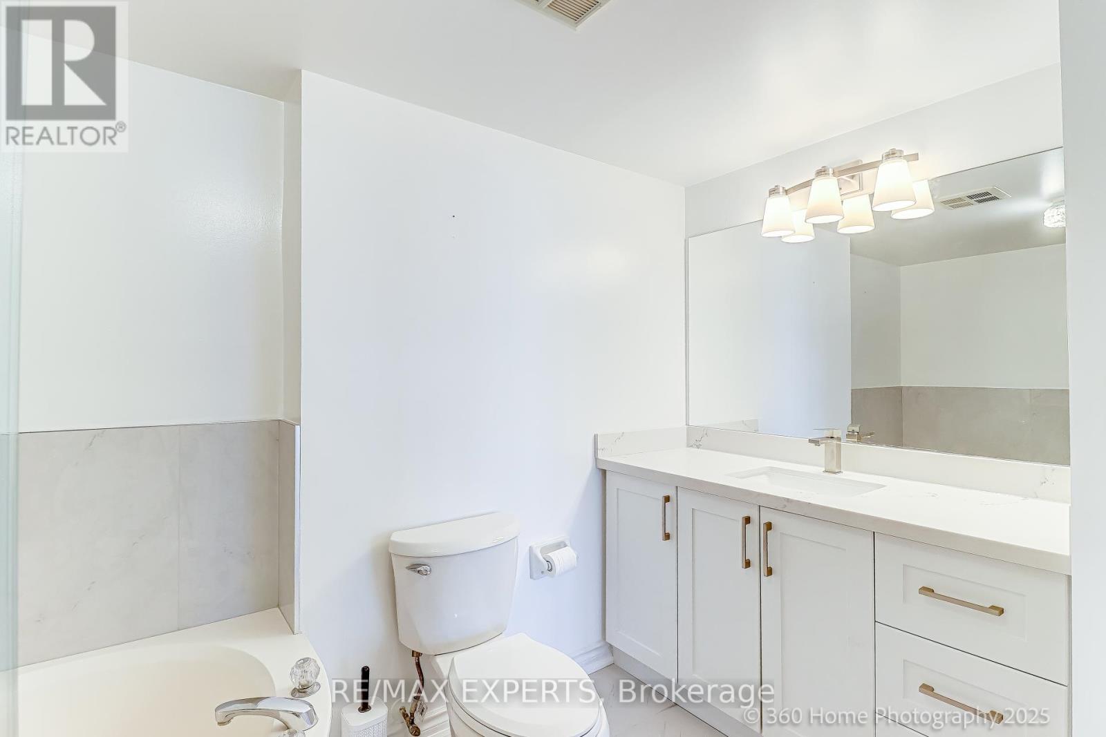 1603 - 7 Townsgate Drive, Vaughan, Ontario  L4J 7Z9 - Photo 23 - N12453581