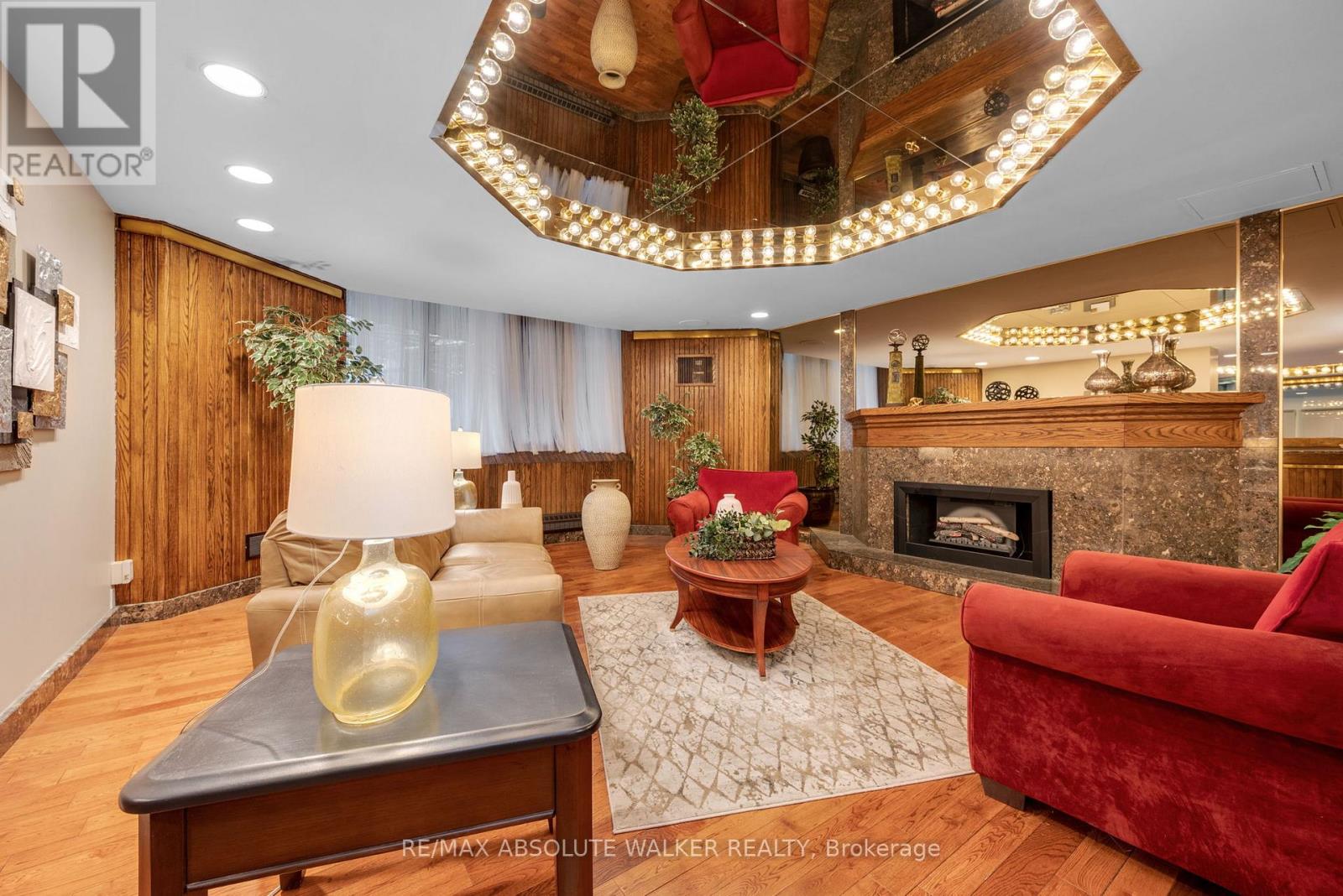414 - 2871 Richmond Road, Ottawa, Ontario  K2B 8M5 - Photo 4 - X12453694