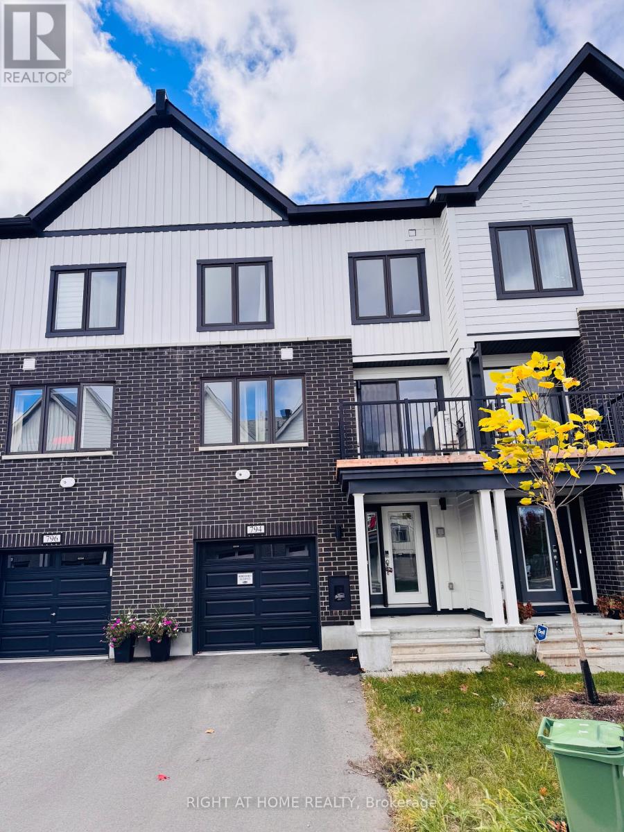 794 Kinstead Private, Ottawa, Ontario  K2S 3B3 - Photo 1 - X12453699