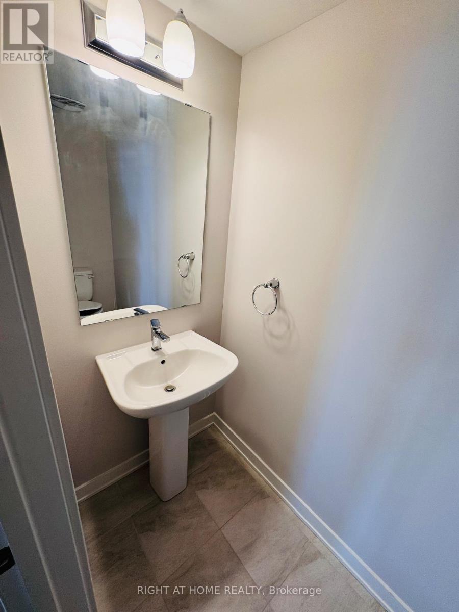 794 Kinstead Private, Ottawa, Ontario  K2S 3B3 - Photo 5 - X12453699