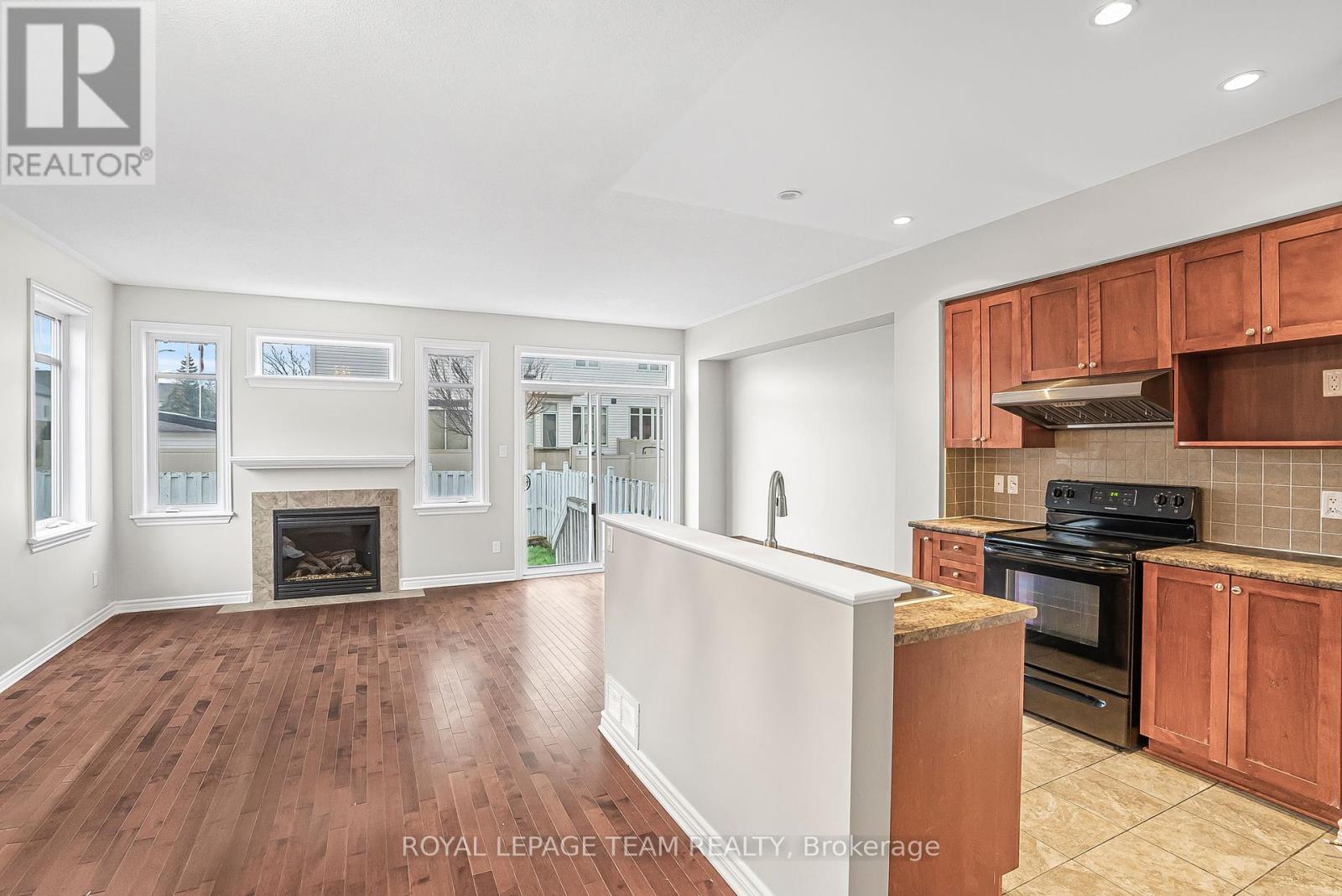 74 Madelon Drive, Ottawa, Ontario  K2J 5C5 - Photo 18 - X12453708