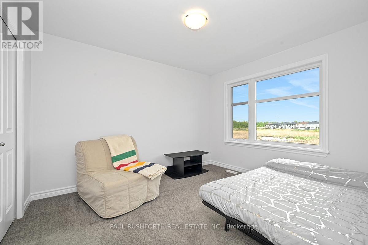 770 Cope Drive, Ottawa, Ontario  K2S 2P9 - Photo 19 - X12453766