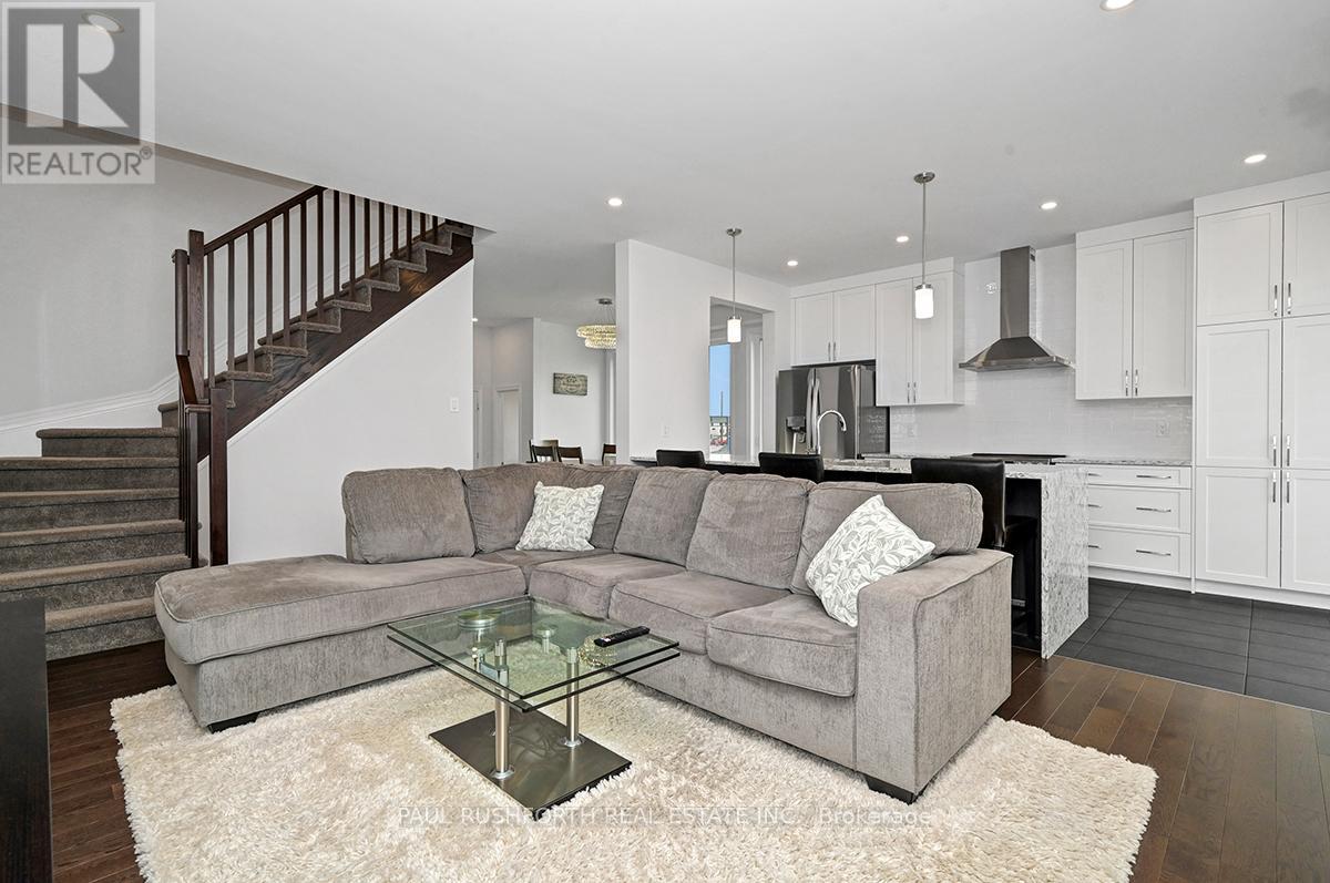 770 Cope Drive, Ottawa, Ontario  K2S 2P9 - Photo 8 - X12453766