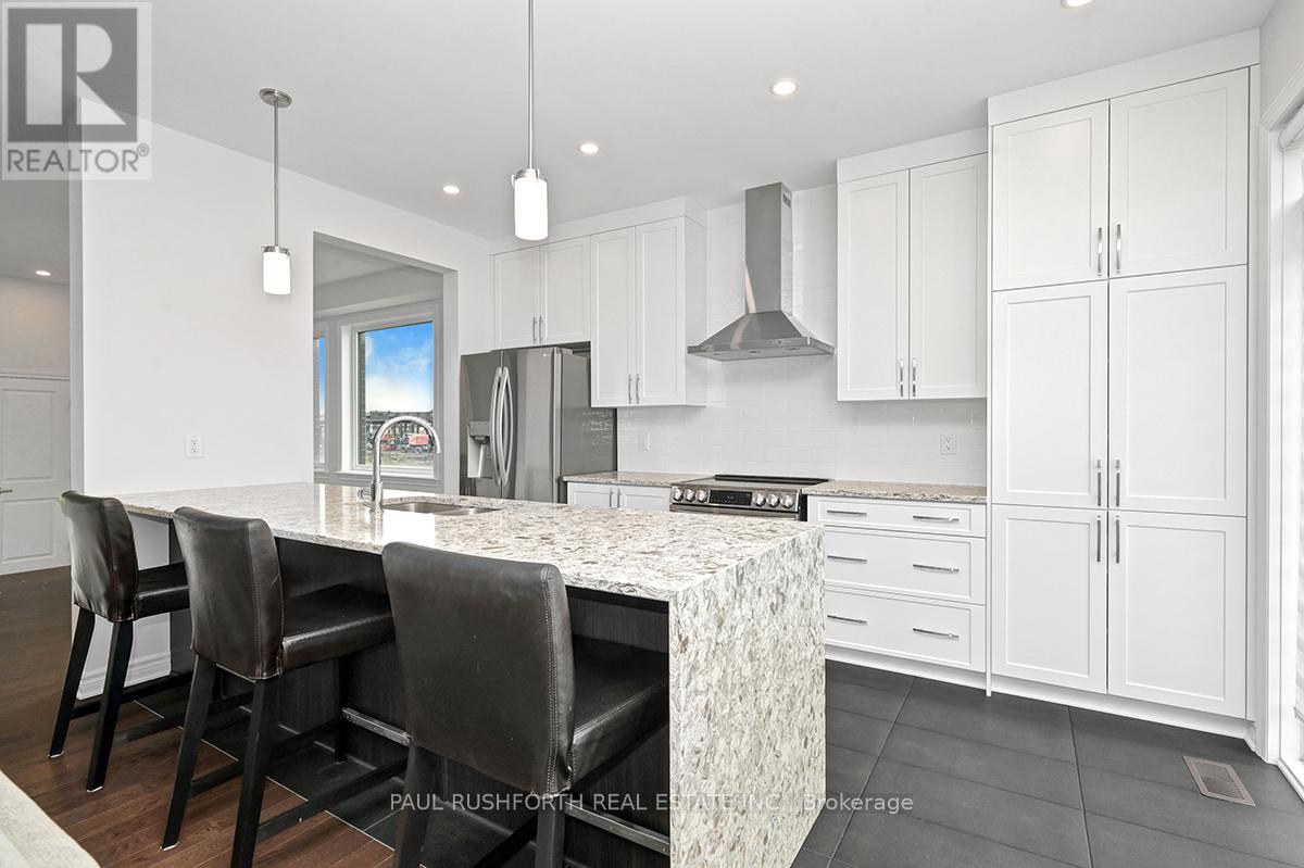 770 Cope Drive, Ottawa, Ontario  K2S 2P9 - Photo 9 - X12453766