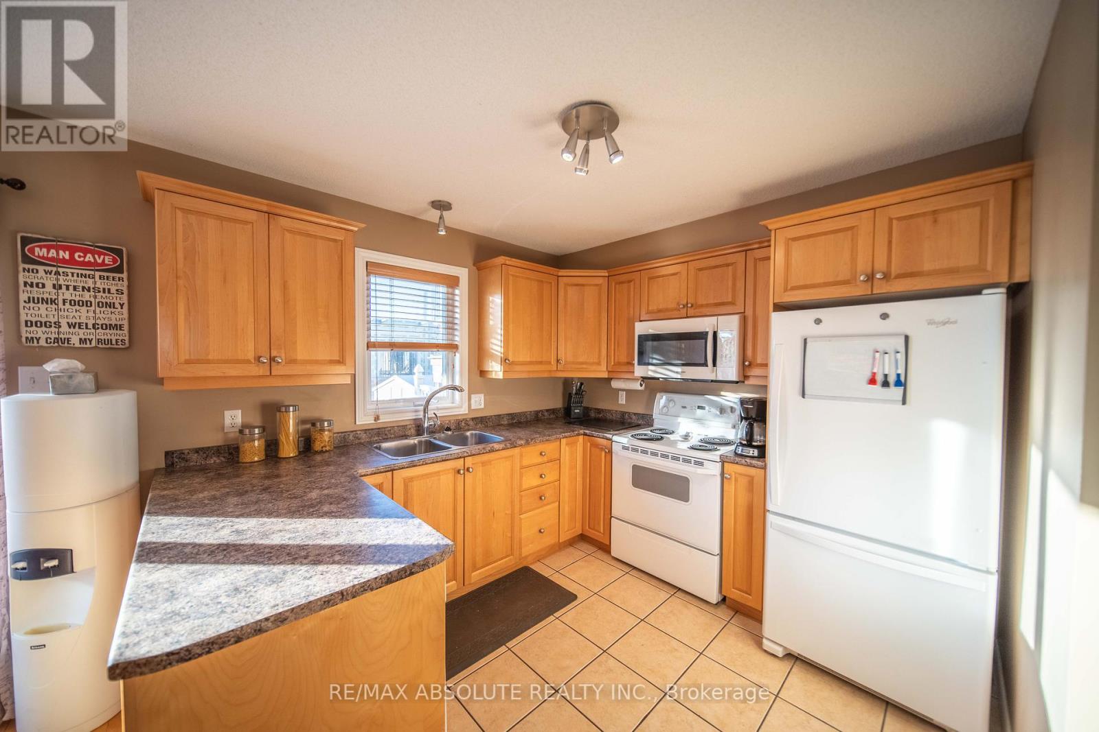 40 Roger Crescent, Casselman, Ontario  K0A 1M0 - Photo 14 - X12453774