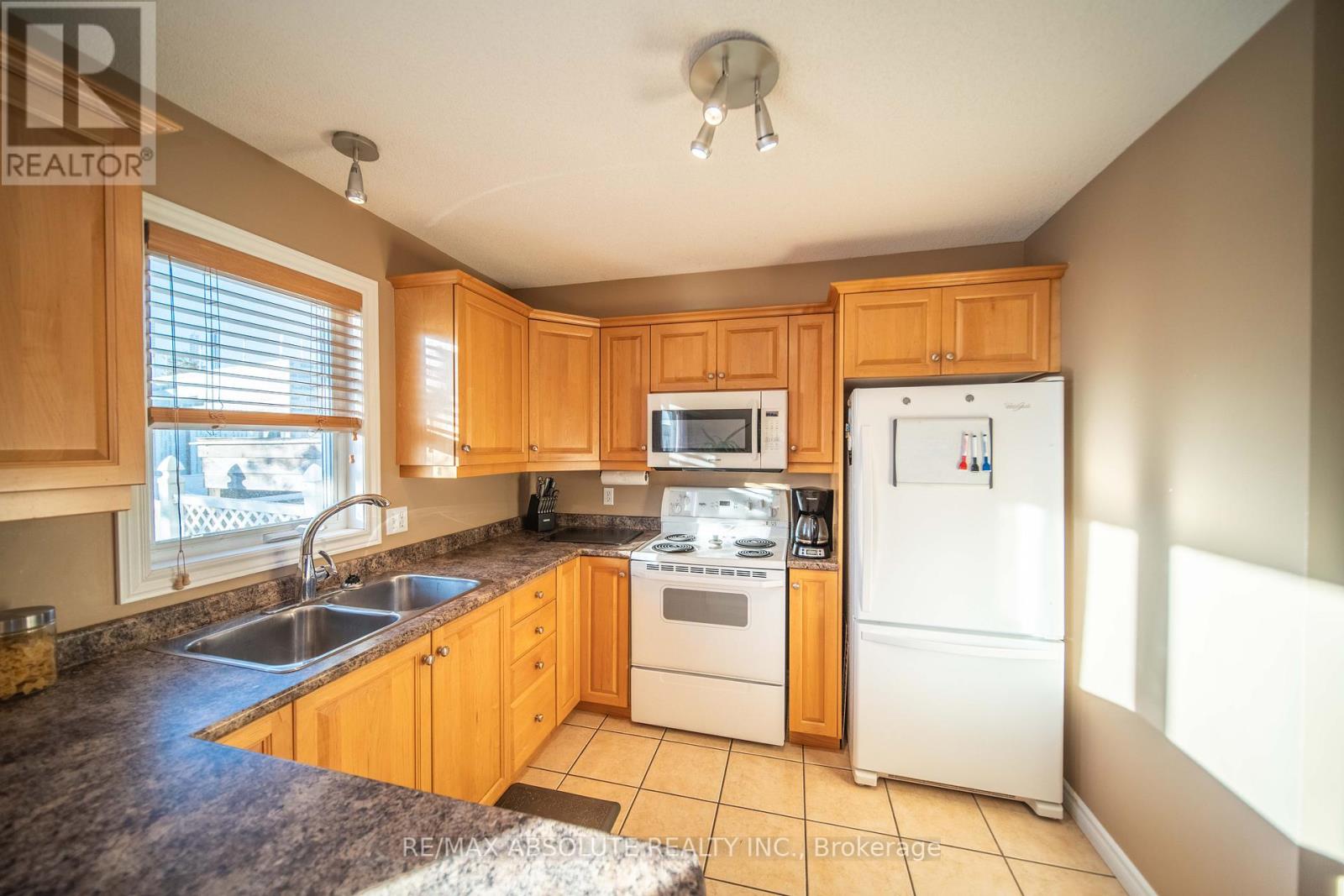 40 Roger Crescent, Casselman, Ontario  K0A 1M0 - Photo 16 - X12453774