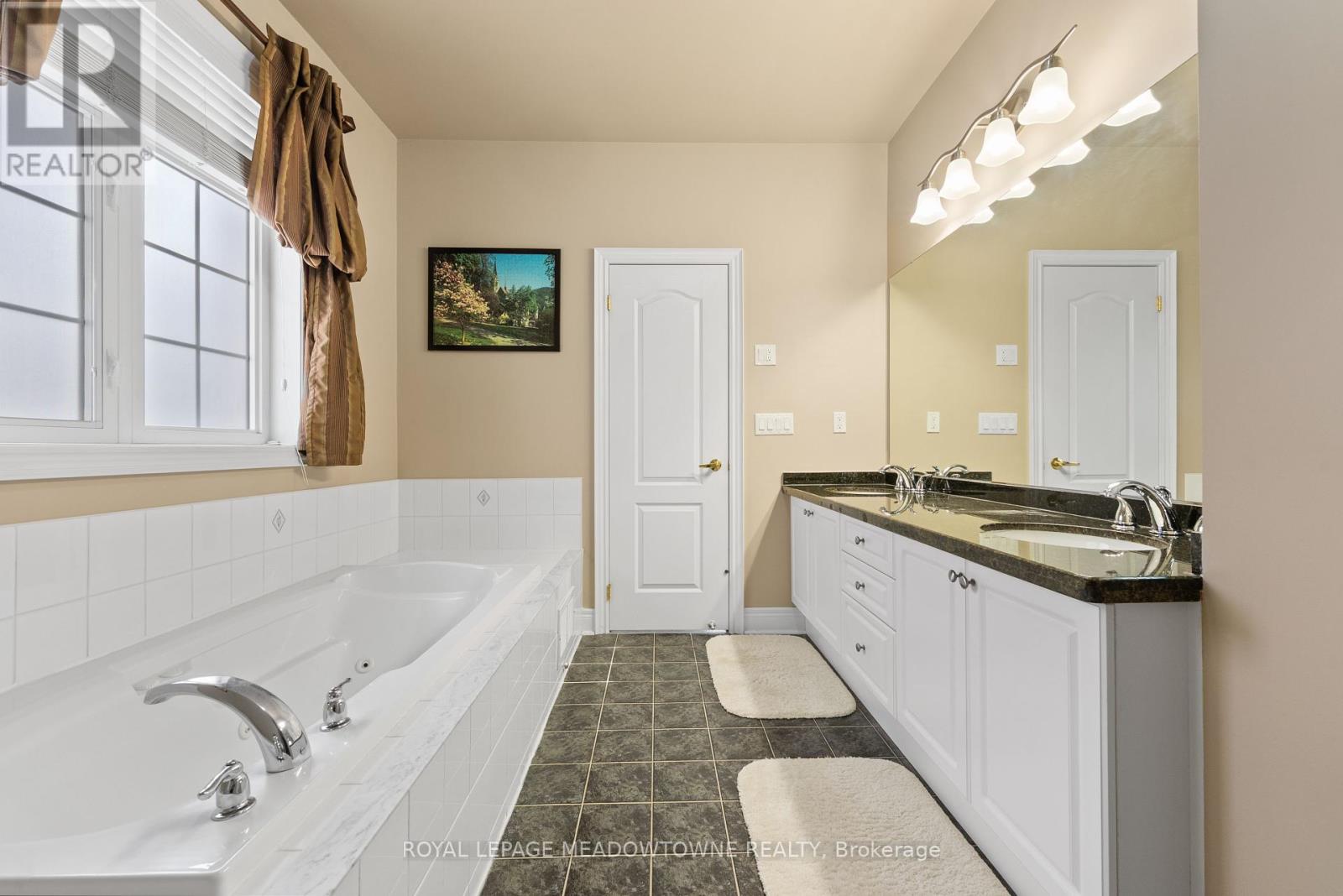 32 Nova Scotia Road, Brampton, Ontario  L6Y 5K5 - Photo 34 - W12452892