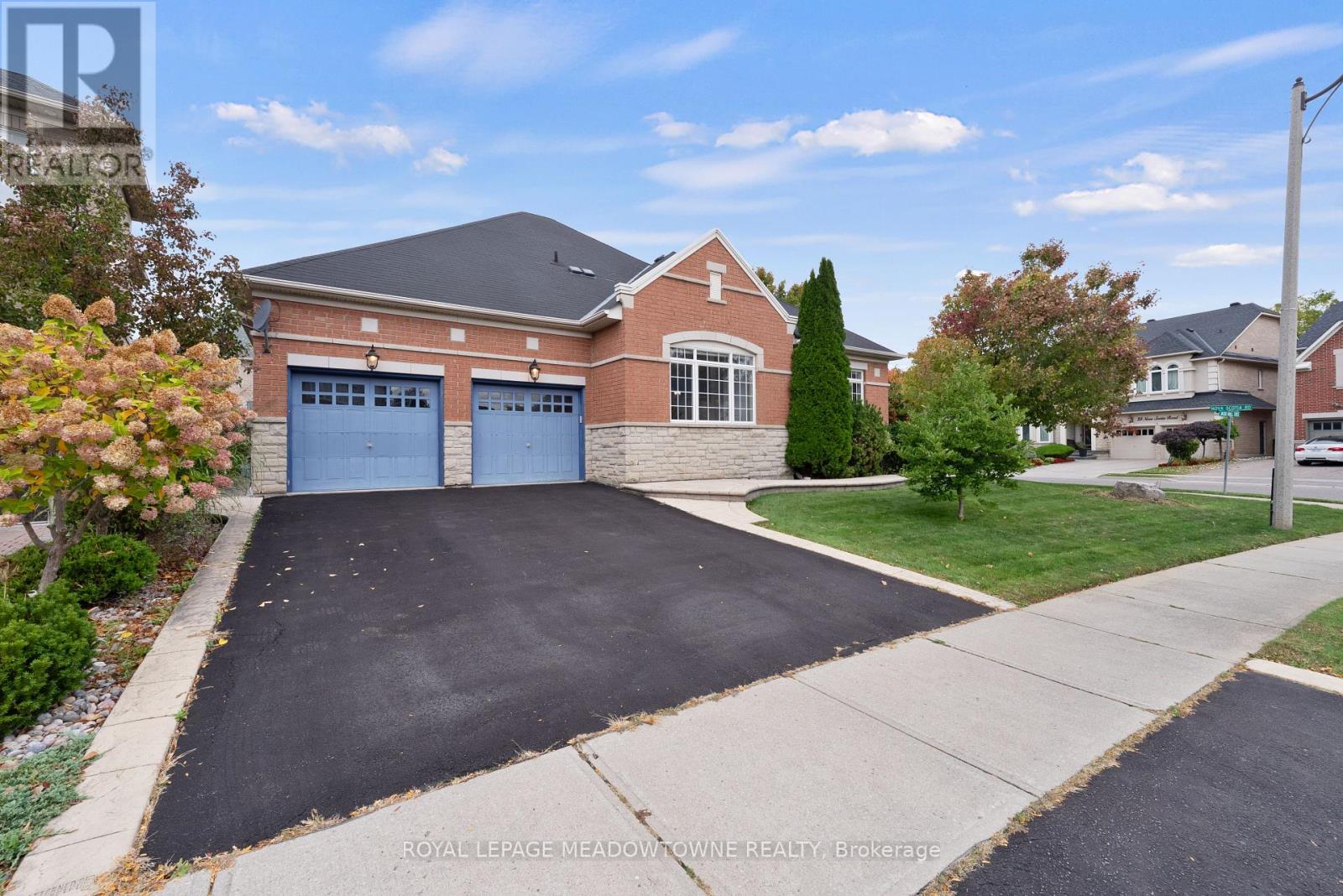 32 Nova Scotia Road, Brampton, Ontario  L6Y 5K5 - Photo 46 - W12452892