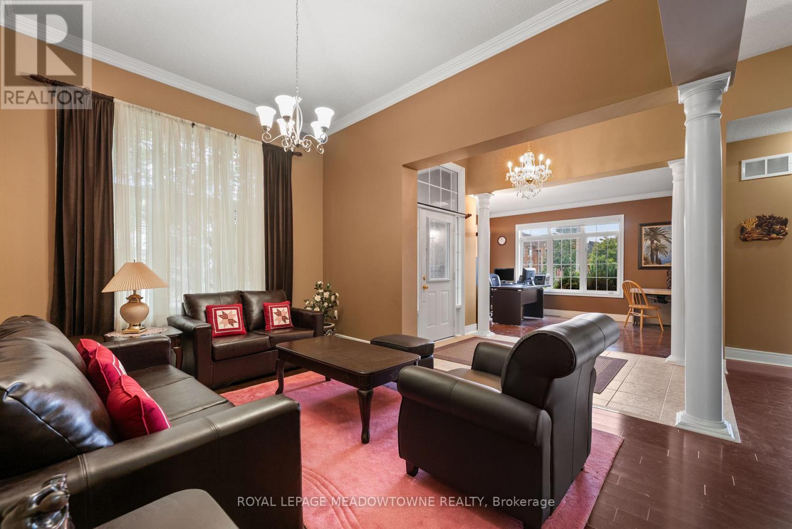32 Nova Scotia Road, Brampton, Ontario  L6Y 5K5 - Photo 8 - W12452892