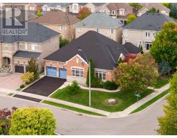 32 NOVA SCOTIA ROAD, Brampton, Ontario