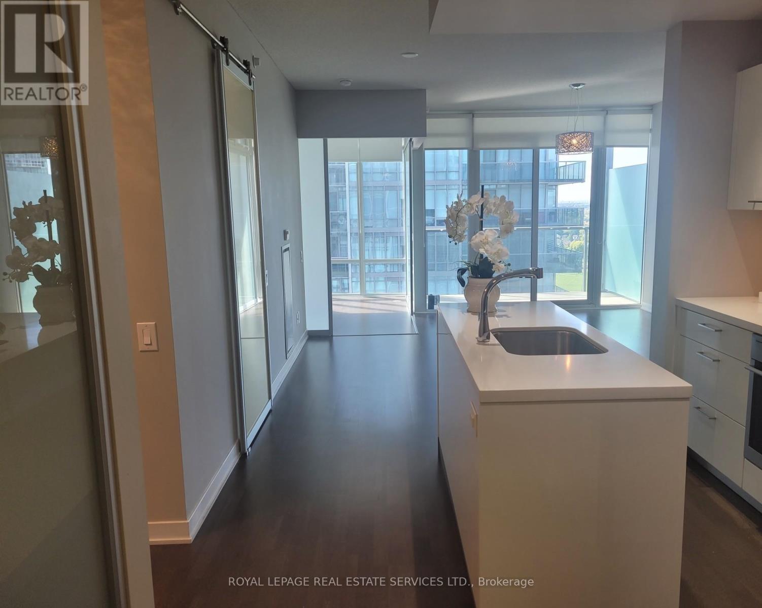 2303 - 90 Park Lawn Road, Toronto, Ontario  M8Y 0B6 - Photo 9 - W12453569