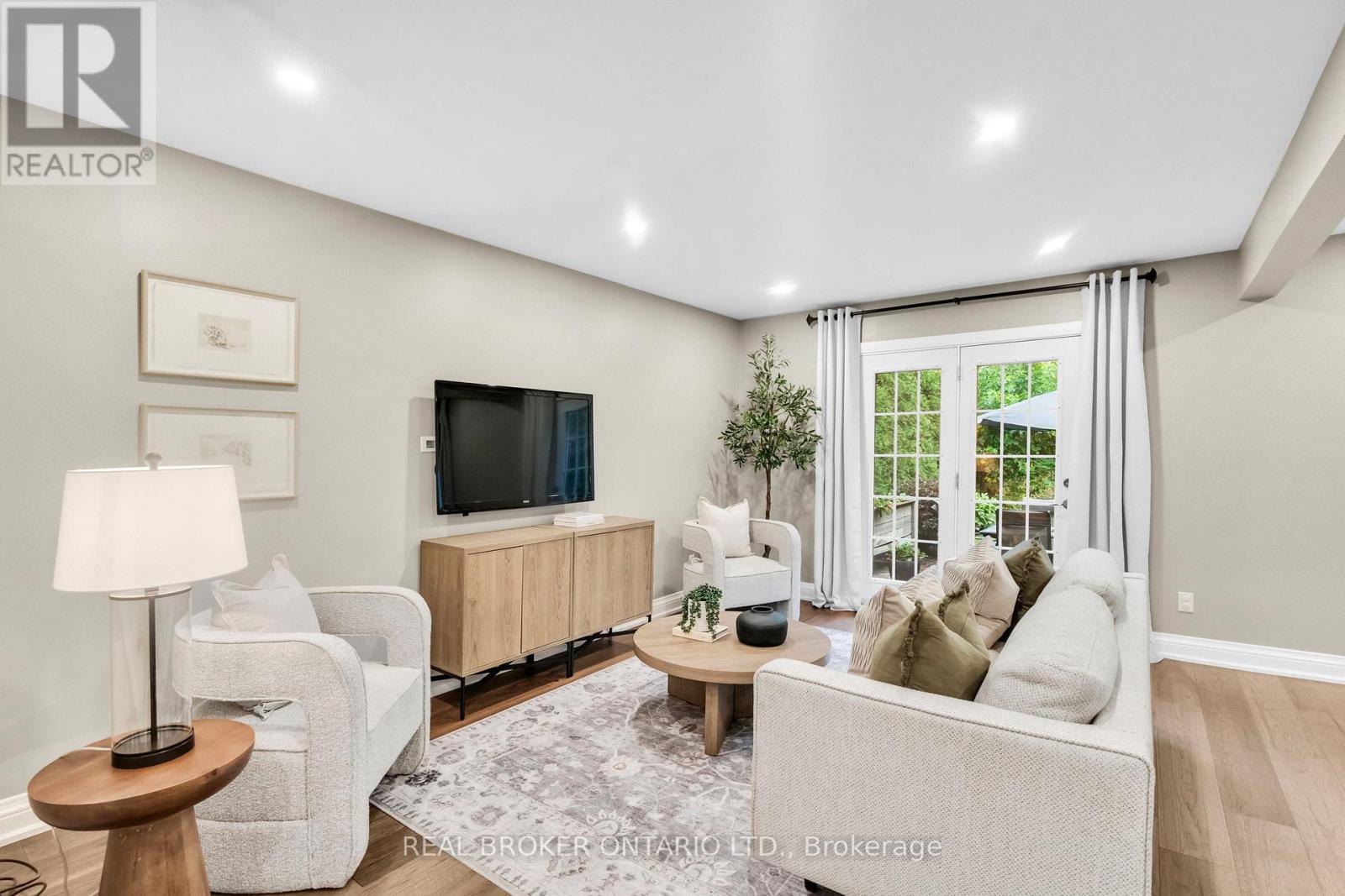 782 Laurier Avenue, Milton, Ontario  L9T 4H1 - Photo 14 - W12453576
