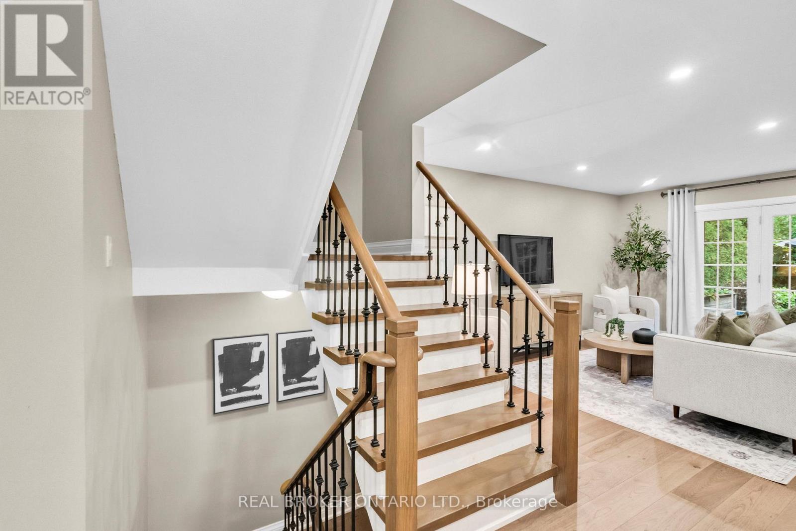 782 Laurier Avenue, Milton, Ontario  L9T 4H1 - Photo 16 - W12453576