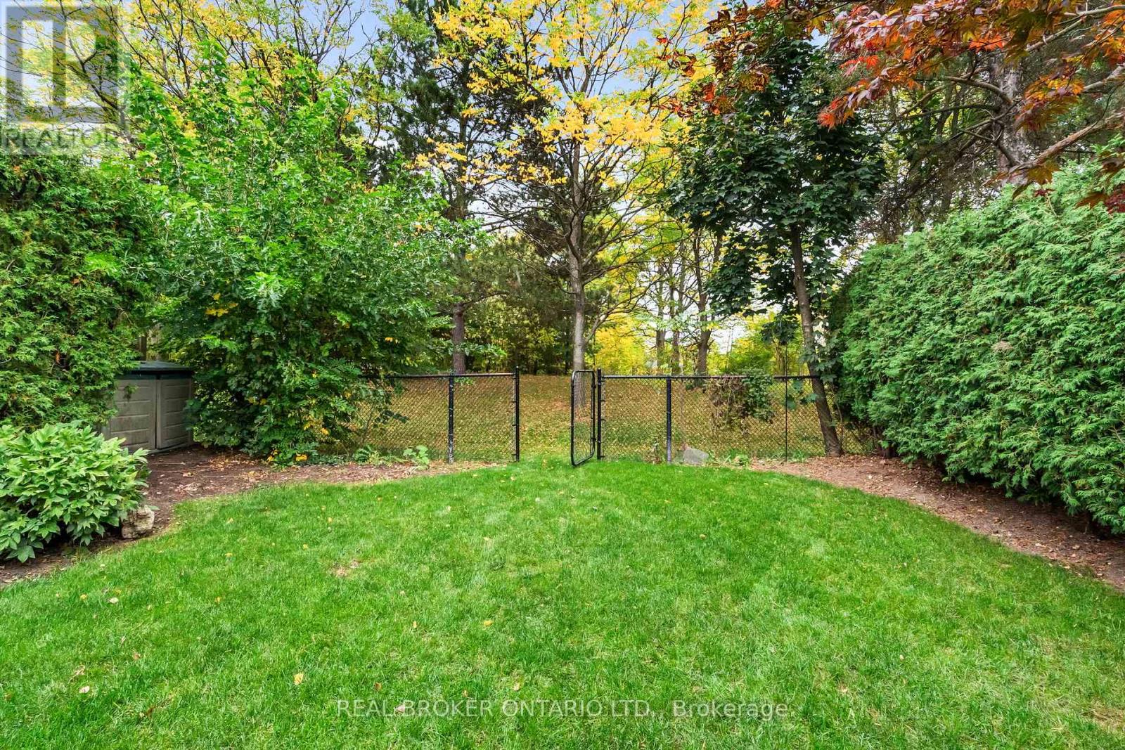 782 Laurier Avenue, Milton, Ontario  L9T 4H1 - Photo 4 - W12453576
