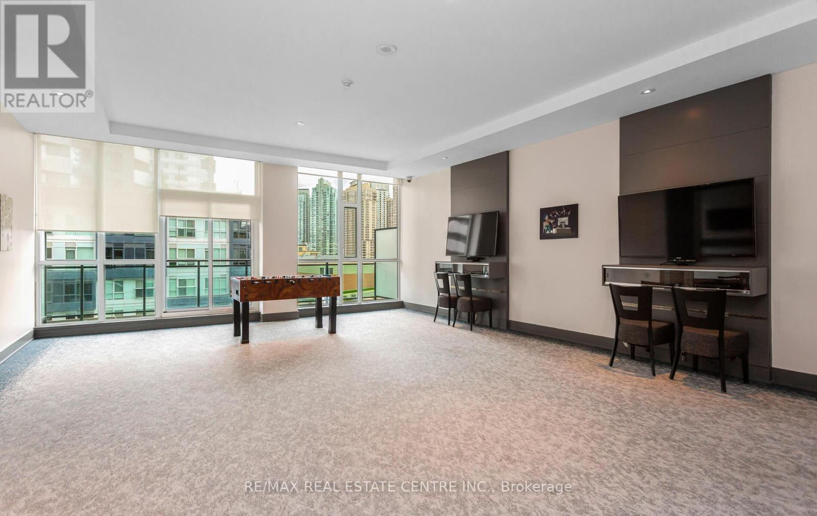 1504 - 4065 Brickstone Mews, Mississauga, Ontario  L5B 0G3 - Photo 32 - W12453585
