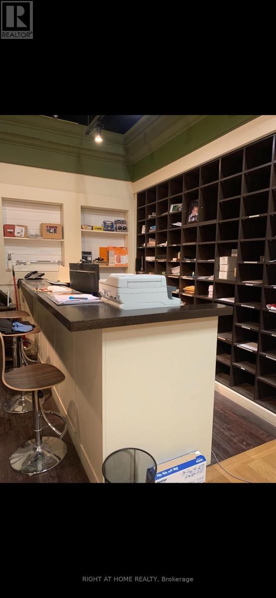 Unit 2 - 1759 Britannia Rd Road N, Mississauga, Ontario  L4W 4E1 - Photo 2 - W12453587