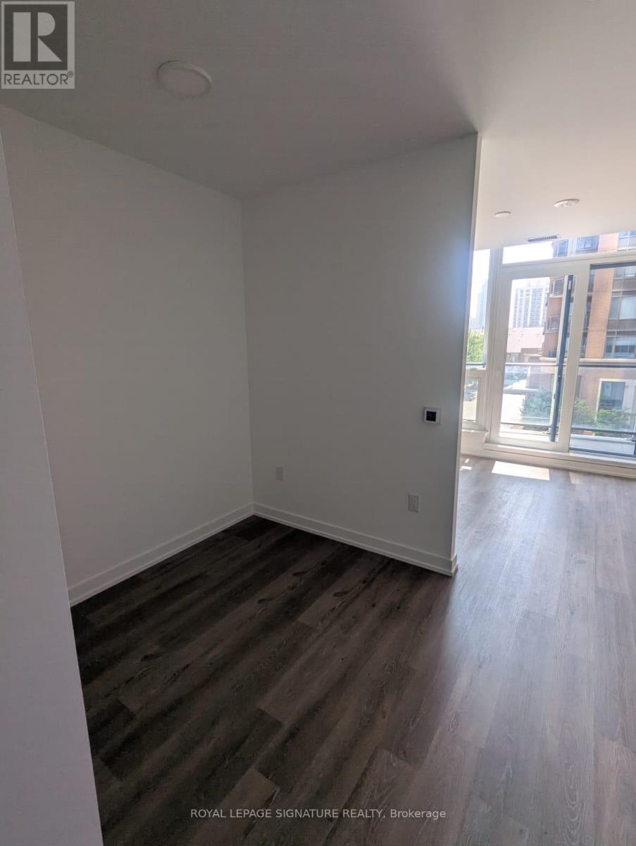 205 - 395 Square One Drive, Mississauga, Ontario  L5B 0P6 - Photo 13 - W12453590