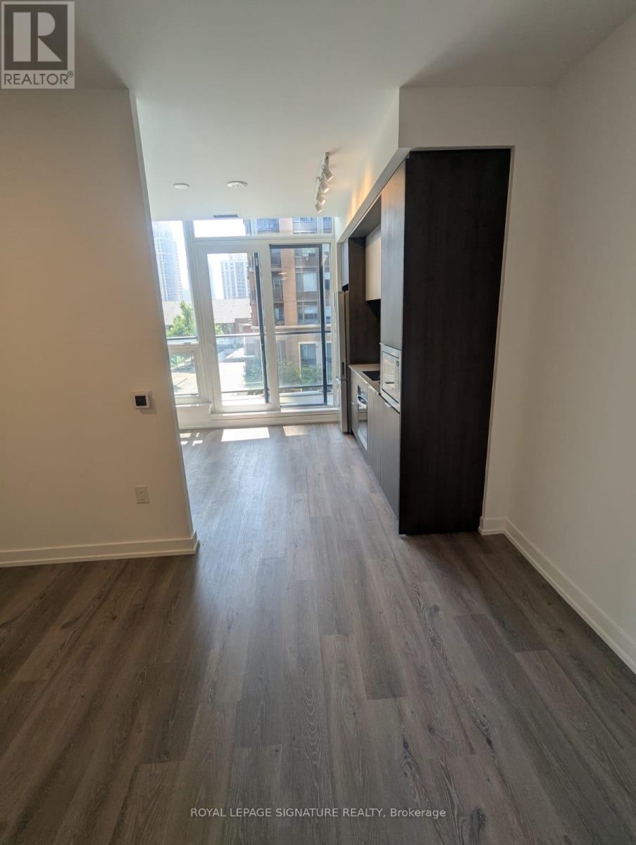 205 - 395 Square One Drive, Mississauga, Ontario  L5B 0P6 - Photo 15 - W12453590