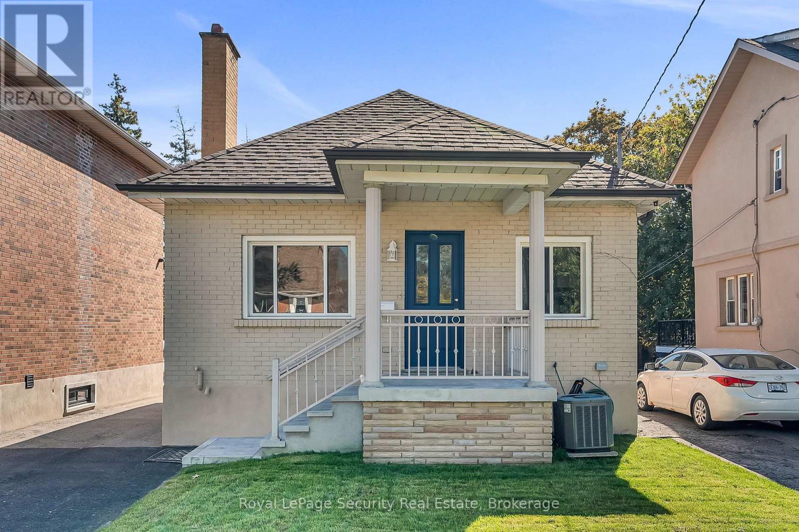 163 CHURCH STREET, Toronto, Ontario