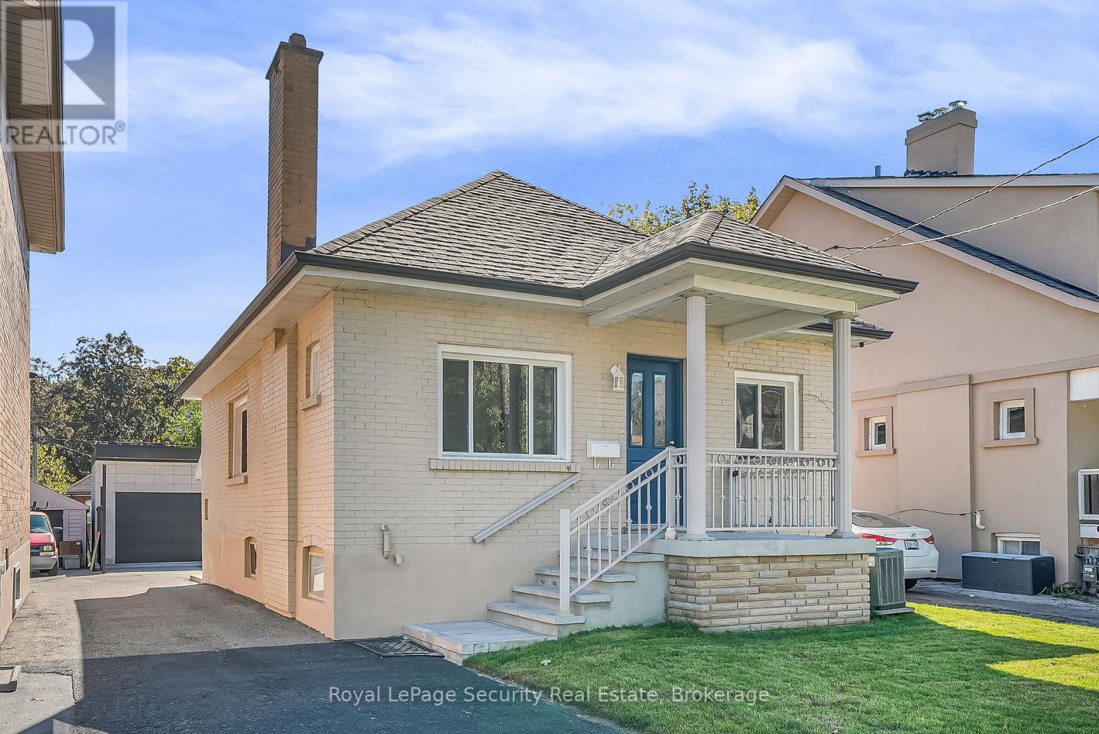 163 Church Street, Toronto, Ontario  M5B 1Y4 - Photo 2 - W12453597
