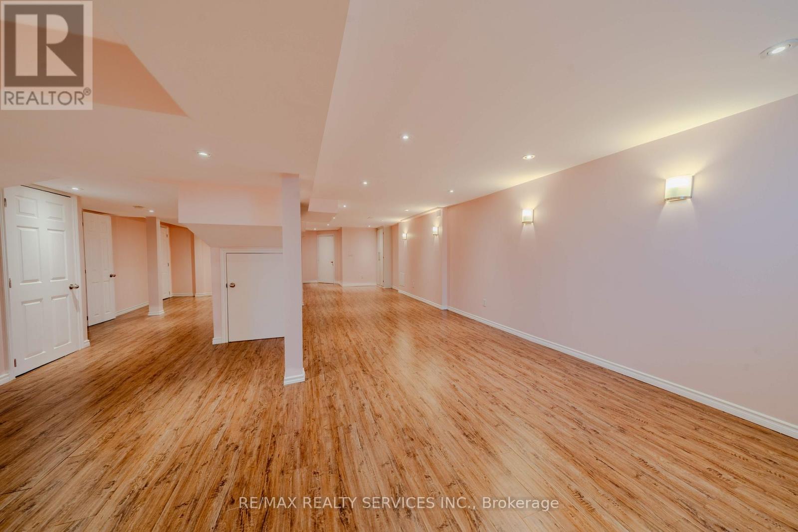 5918 Bassinger Place, Mississauga, Ontario  L5M 6K5 - Photo 42 - W12453615