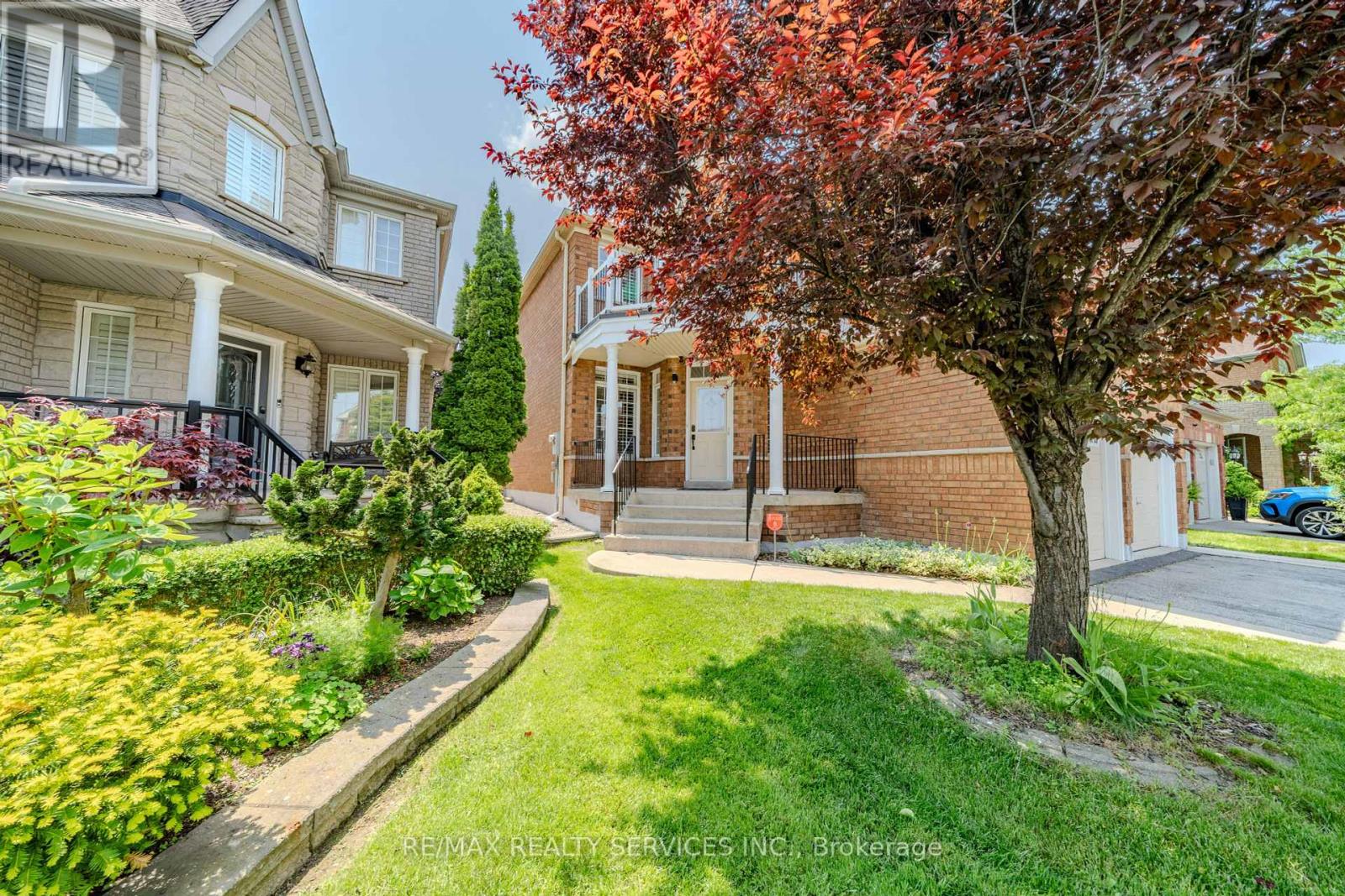 5918 Bassinger Place, Mississauga, Ontario  L5M 6K5 - Photo 5 - W12453615