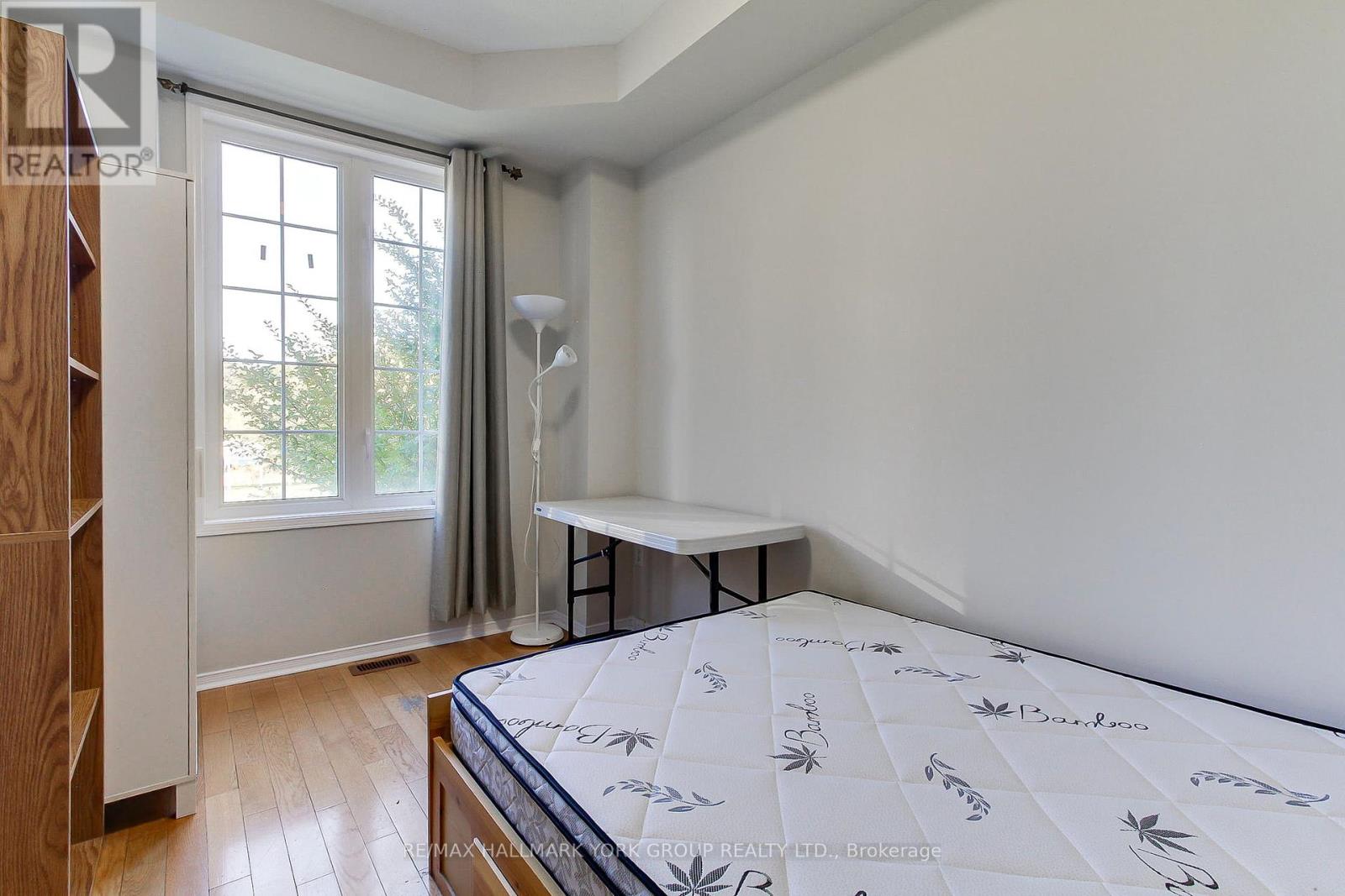 60 Delabo Drive, Toronto, Ontario  M3J 3S4 - Photo 17 - W12373945
