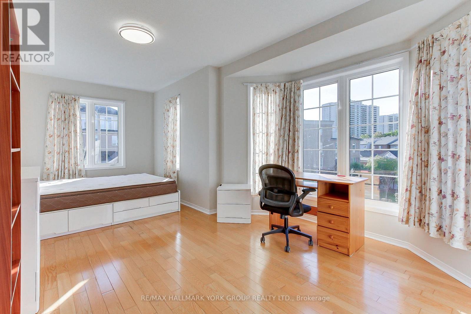 60 Delabo Drive, Toronto, Ontario  M3J 3S4 - Photo 26 - W12373945