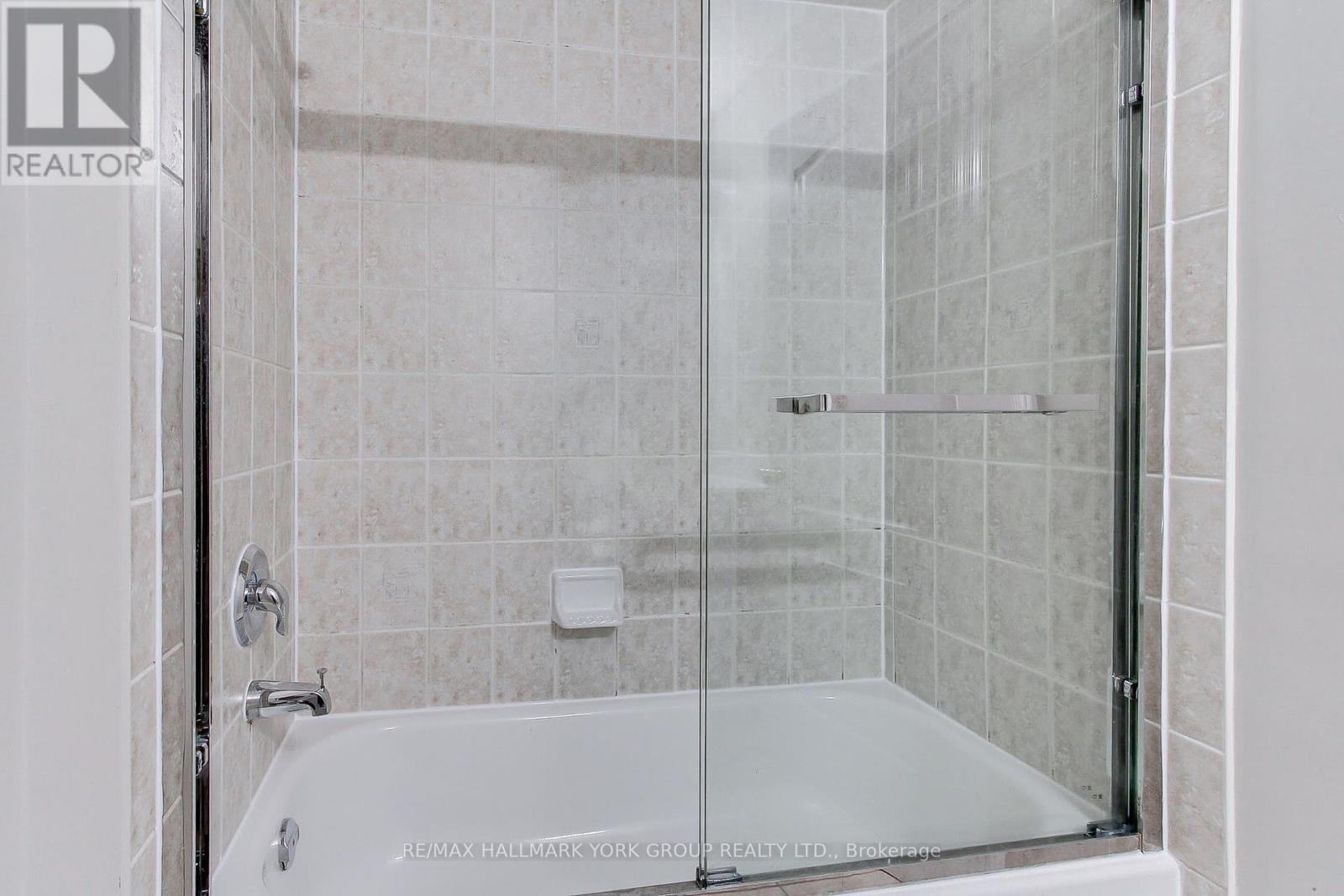 60 Delabo Drive, Toronto, Ontario  M3J 3S4 - Photo 30 - W12373945