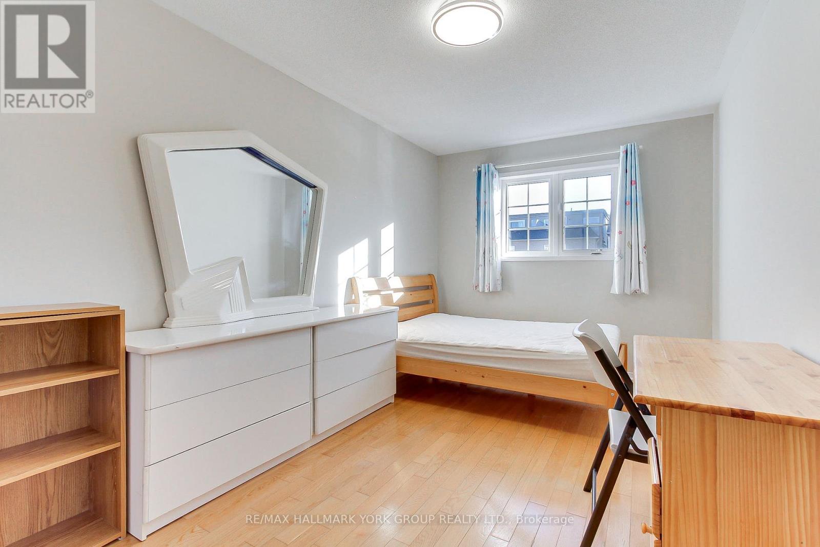 60 Delabo Drive, Toronto, Ontario  M3J 3S4 - Photo 27 - W12373945