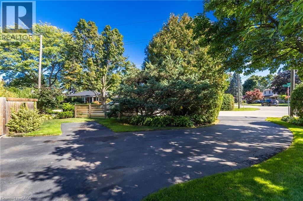105 Carrington Court, Ancaster, Ontario  L9G 1R2 - Photo 6 - 40777553